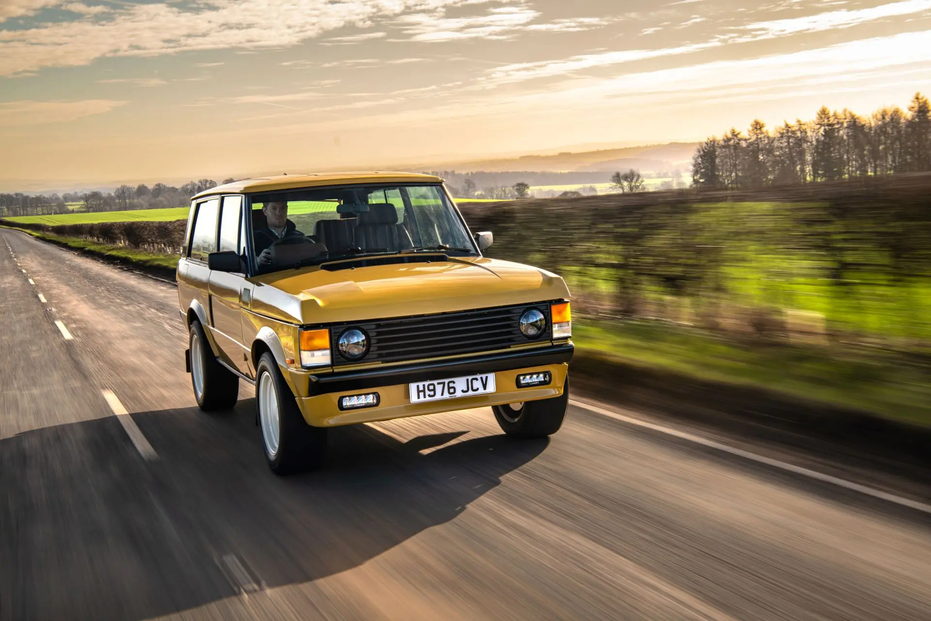 twisted-trrc-reimagines-the-range-rover-classic