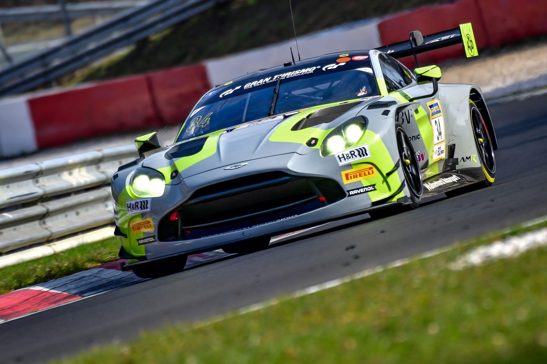 Astonmartinunveilsrecordsevenvantagegt3line upforgtworldeurope