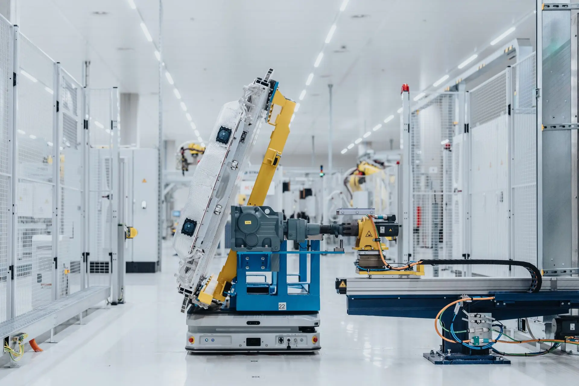 Bmwi7electrifiedbyrimactechbreakthrough