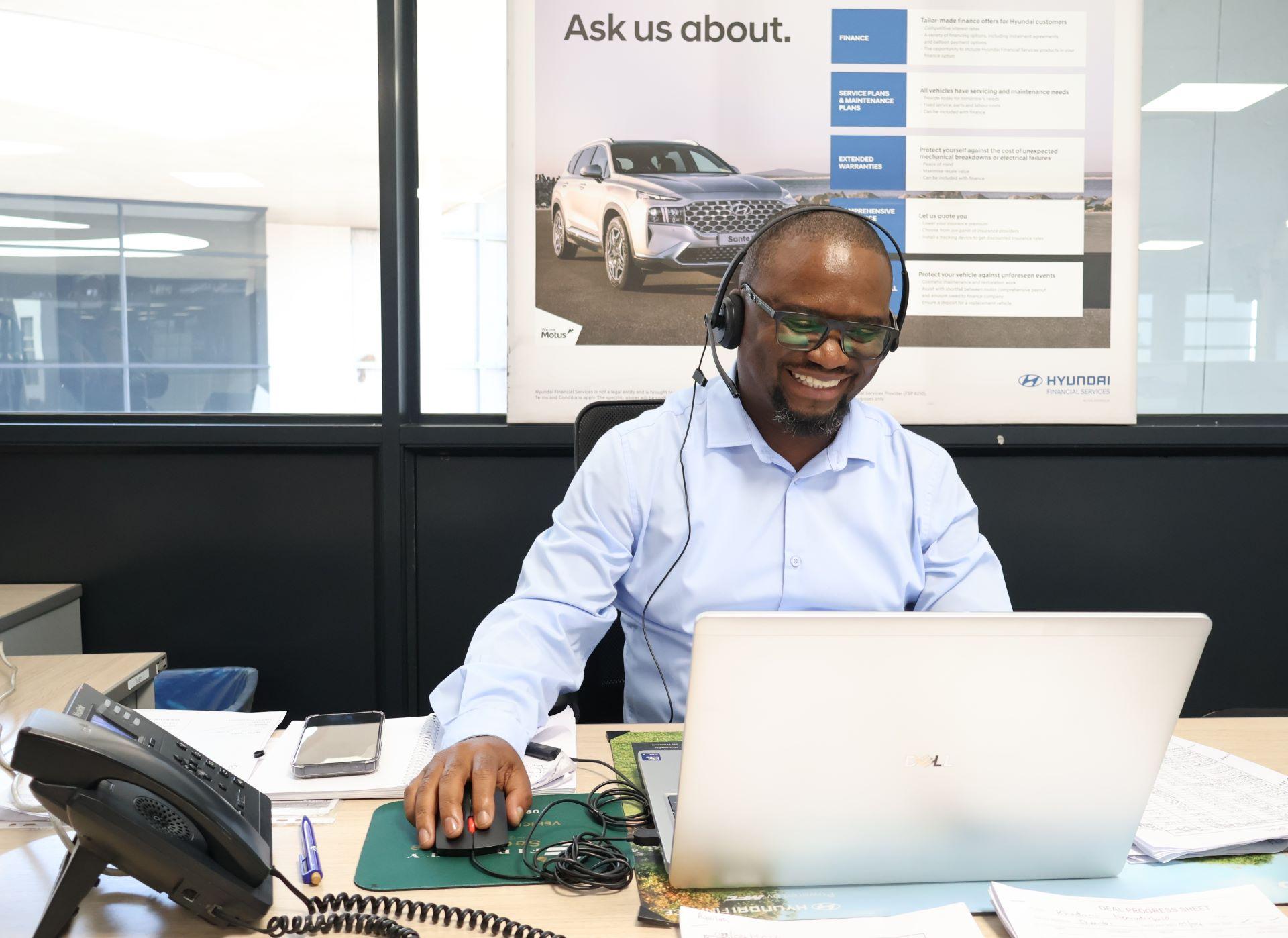 Southafricansembracedigitalcarbuyingashyundaisoars 1