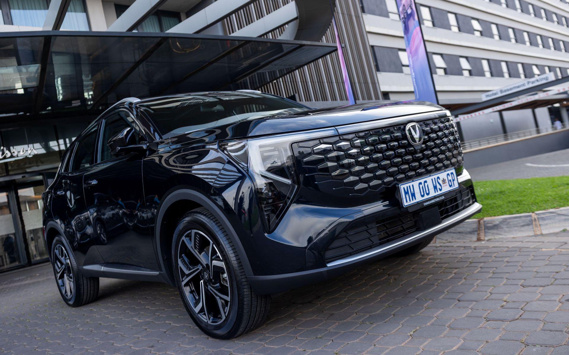 Changanuni shitssashowroomsthisapril 5