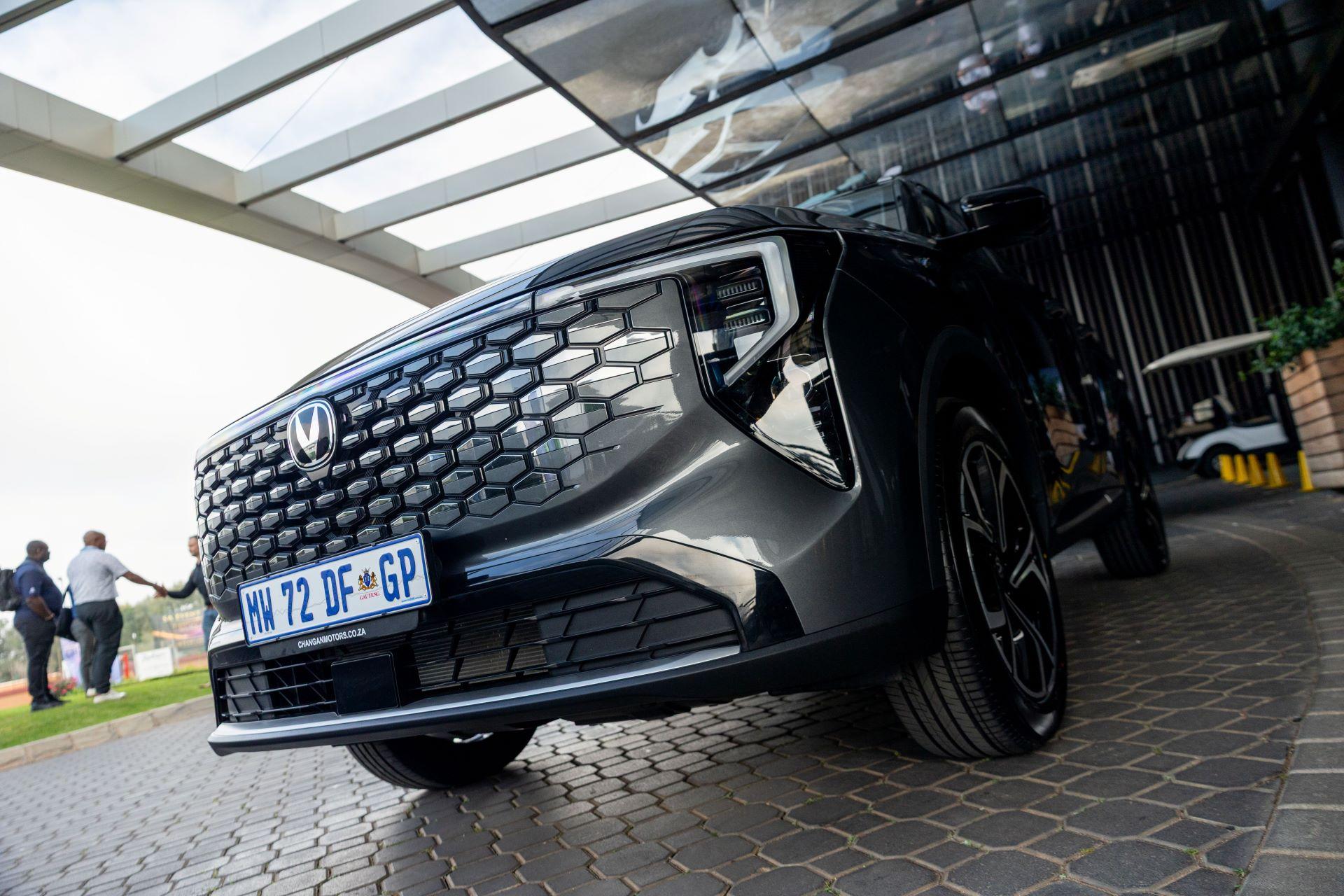 Changanuni shitssashowroomsthisapril 3