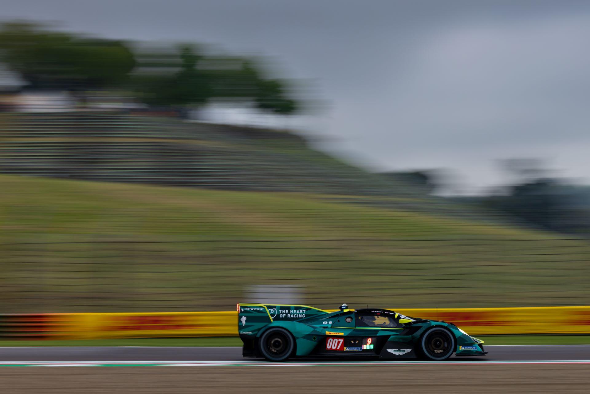 Astonmartinvalkyrieopens2026wecimsacampaign 1