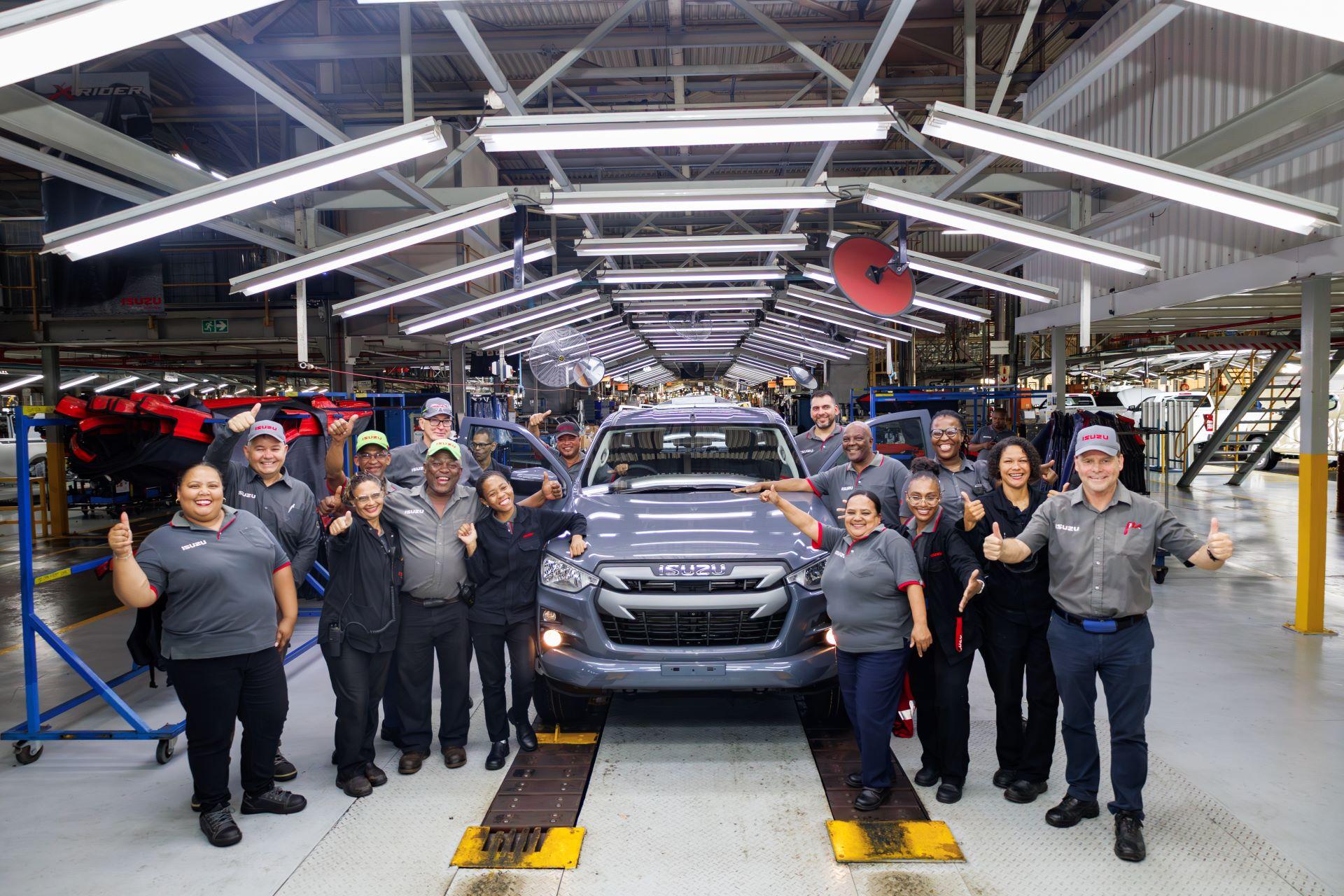 Isuzusahitsrecordproductioninlandmarkyear