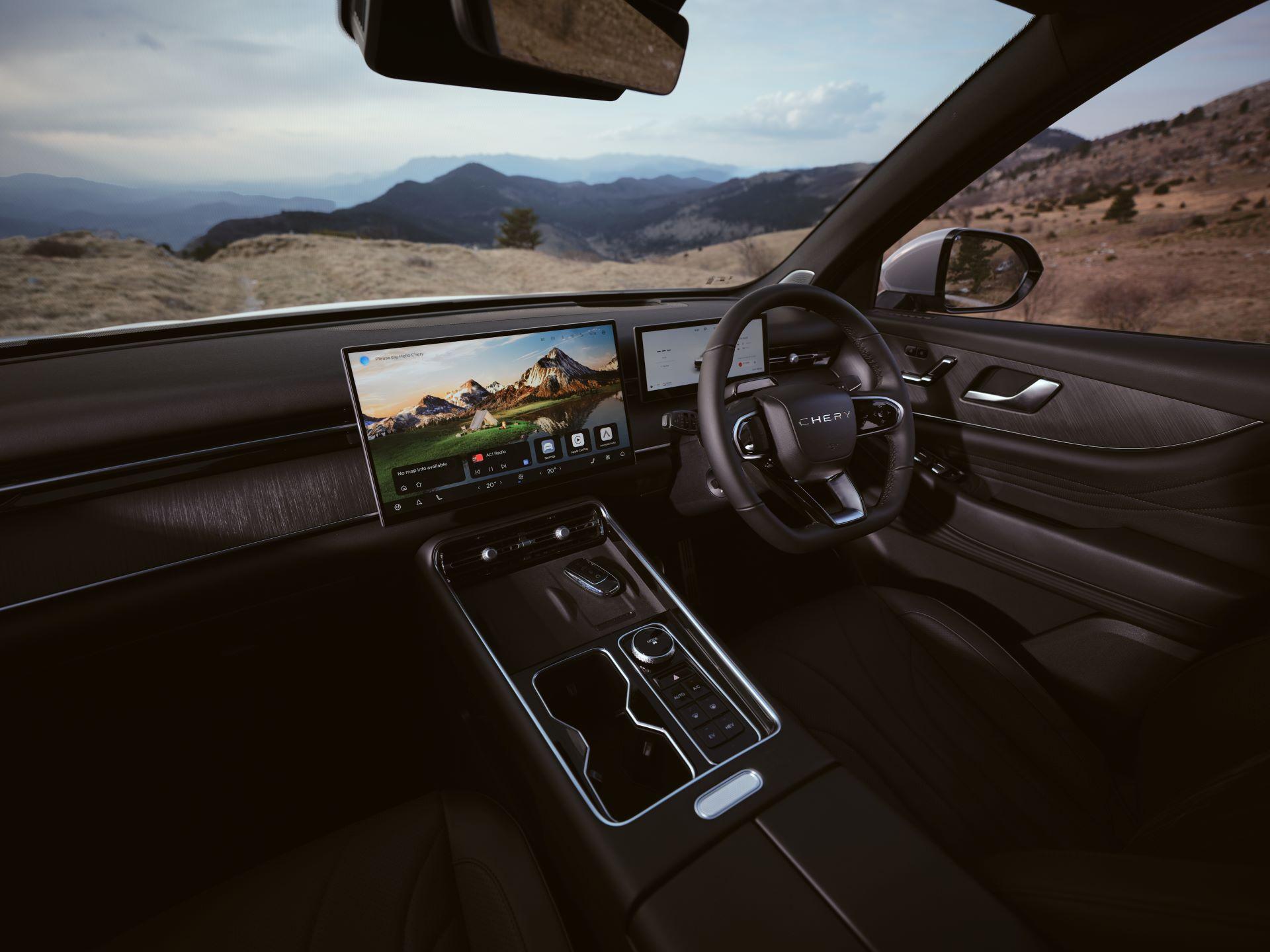 Cheryukteamsupwithsirmofarahforhybridpush 1