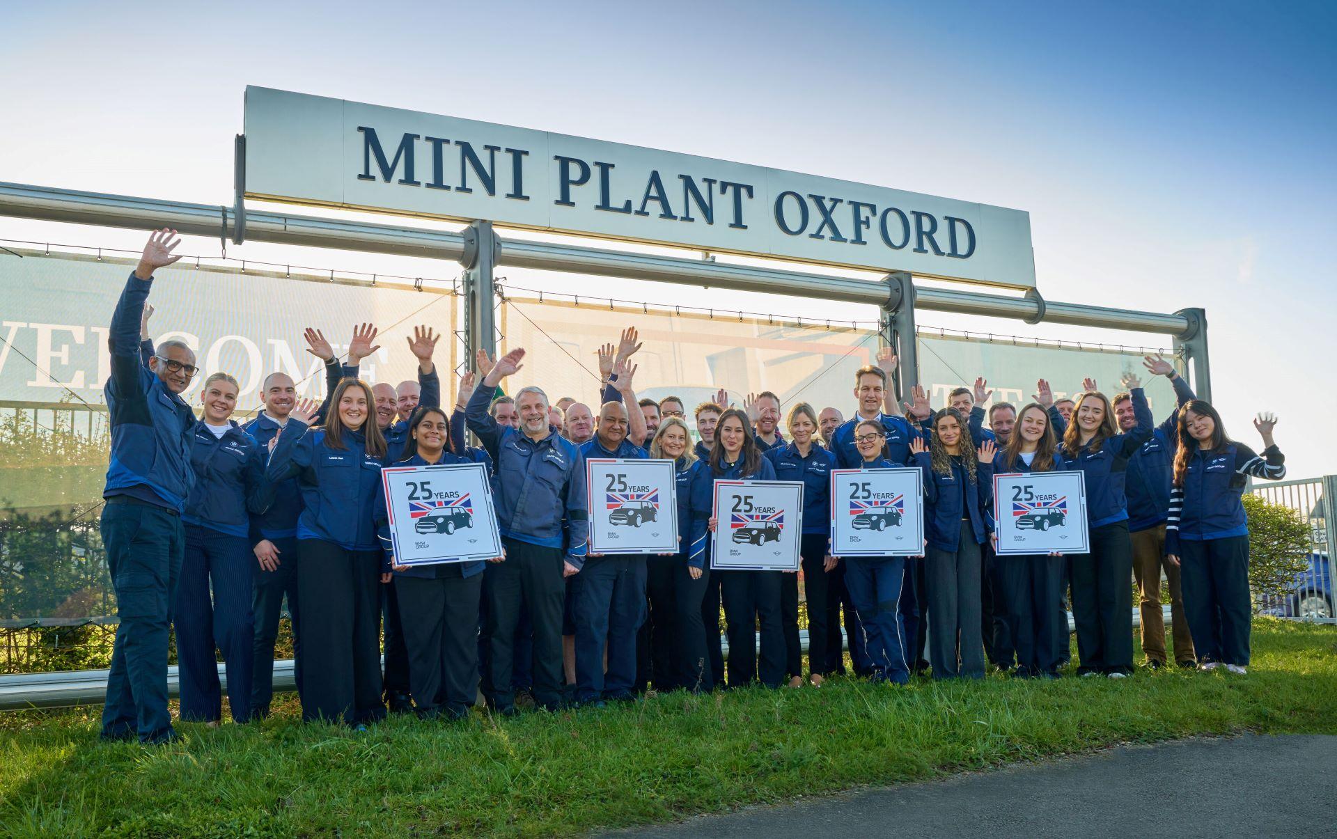 Miniat25abritishiconsmodernlegacy 4