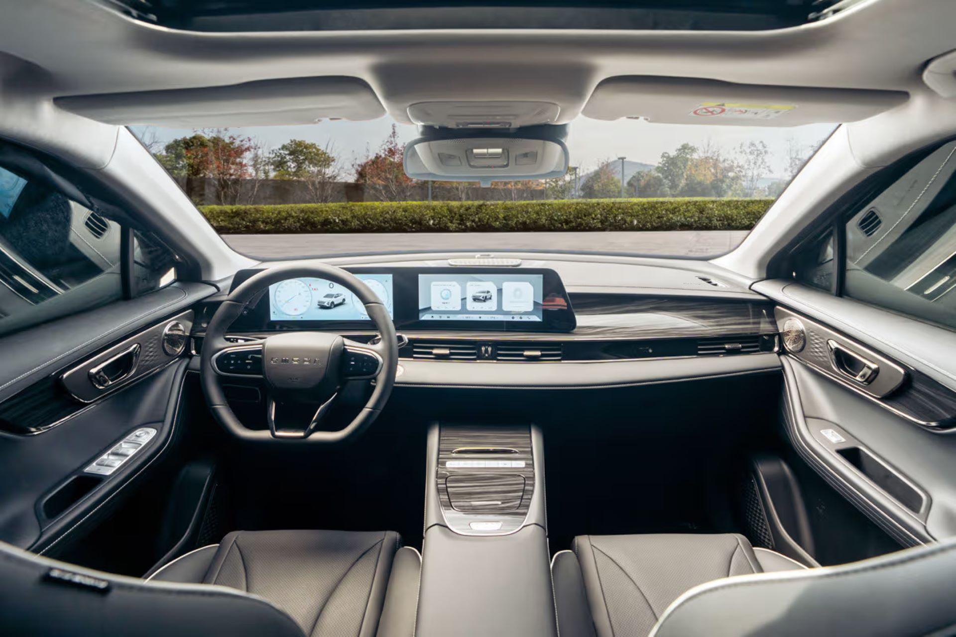 Omodac5hevarrivesinsawithhybridconfidence