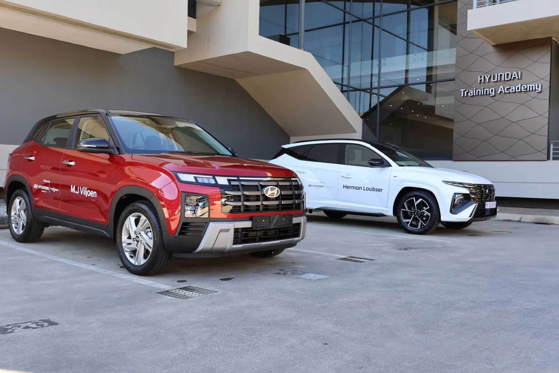 Hyundaidrivessagolftalentwithvehiclesupport 1