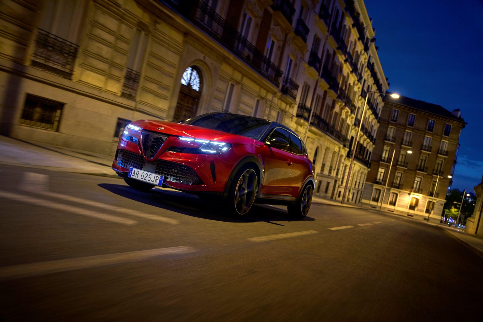 Alfaromeojuniorcampaignendswithemotionaltwist 1