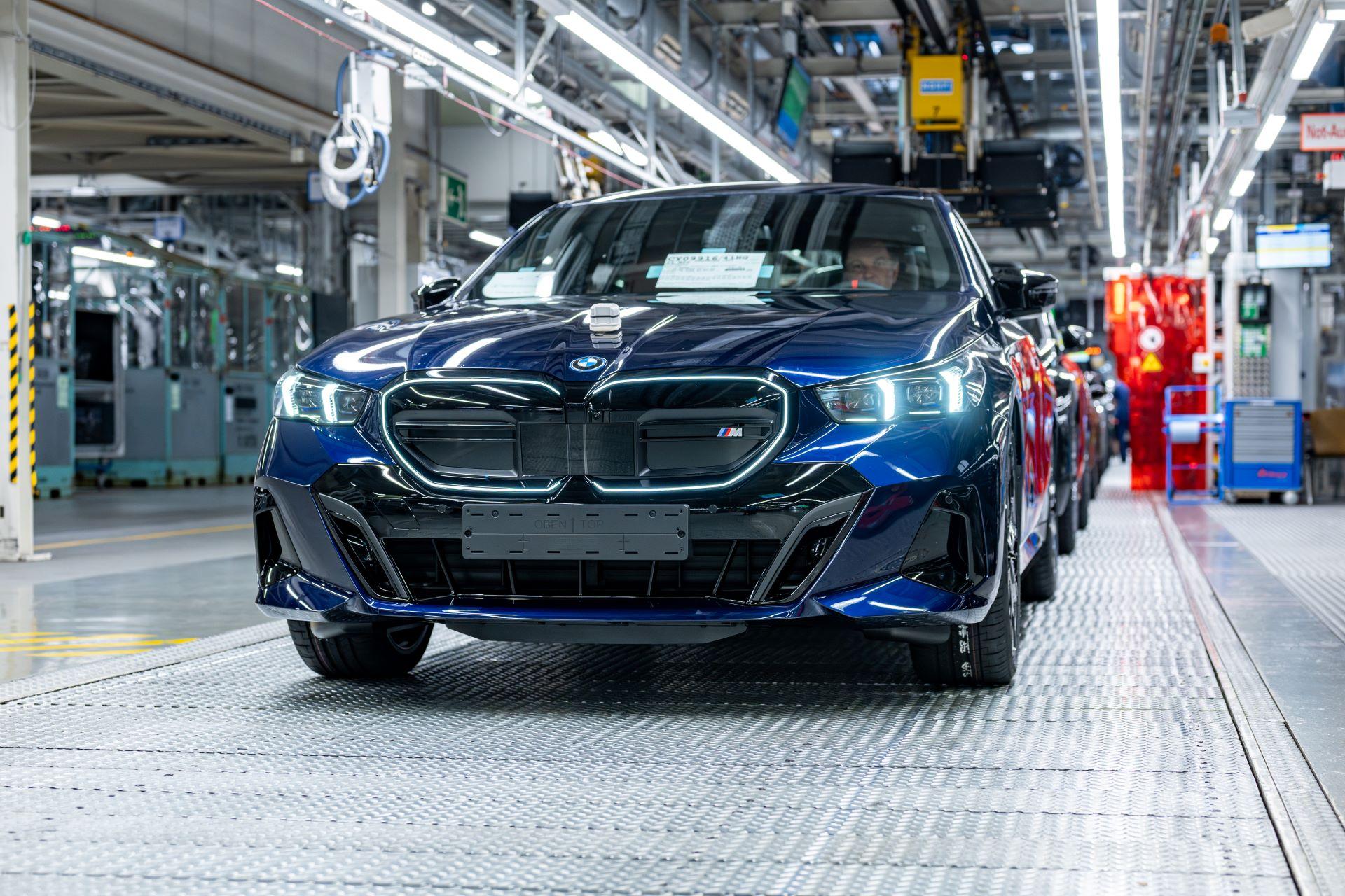 Bmwreachestwomillionelectricvehiclemilestone 4