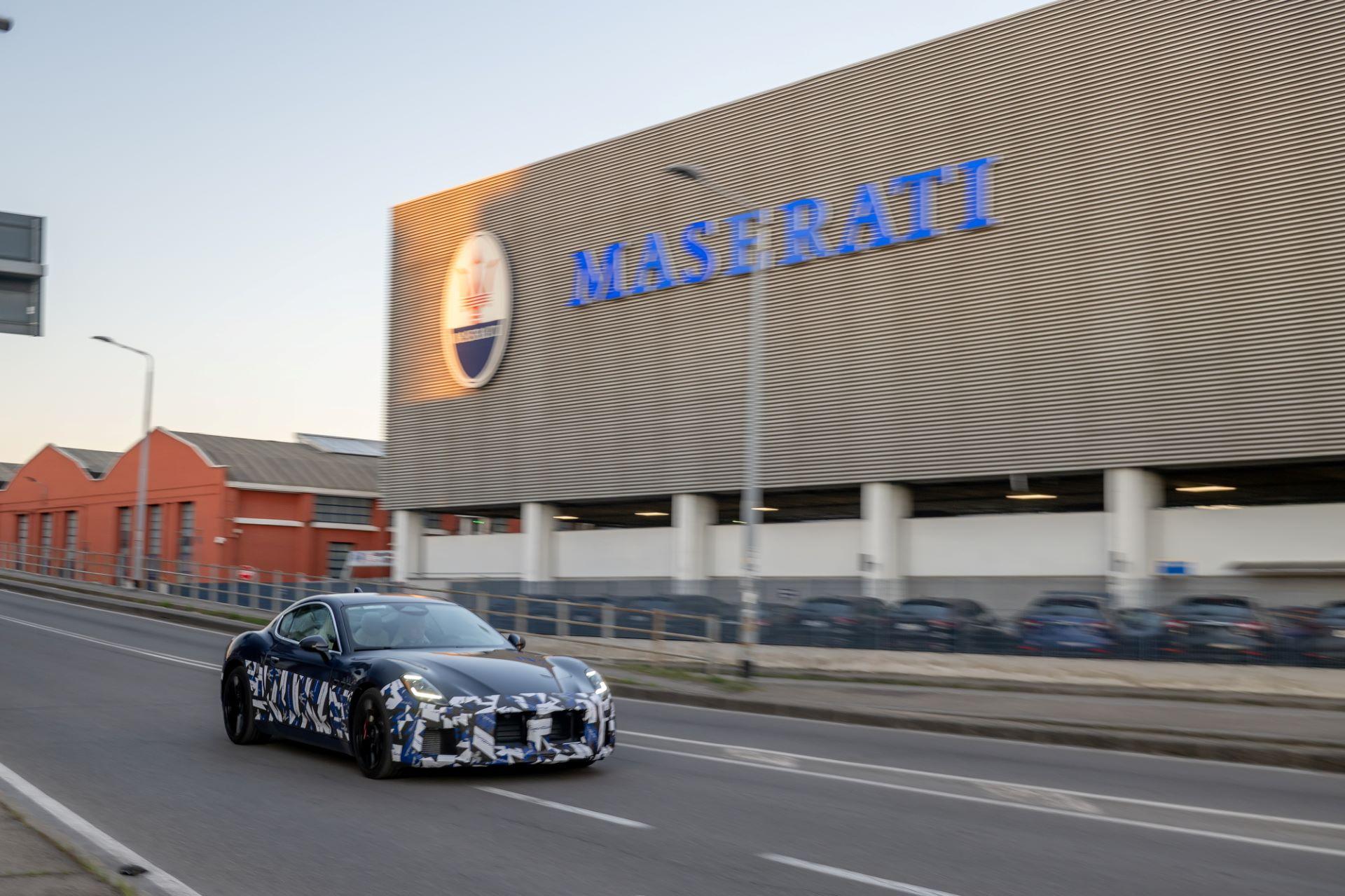 Maseraticontinuestestingtrioonmodenaroads