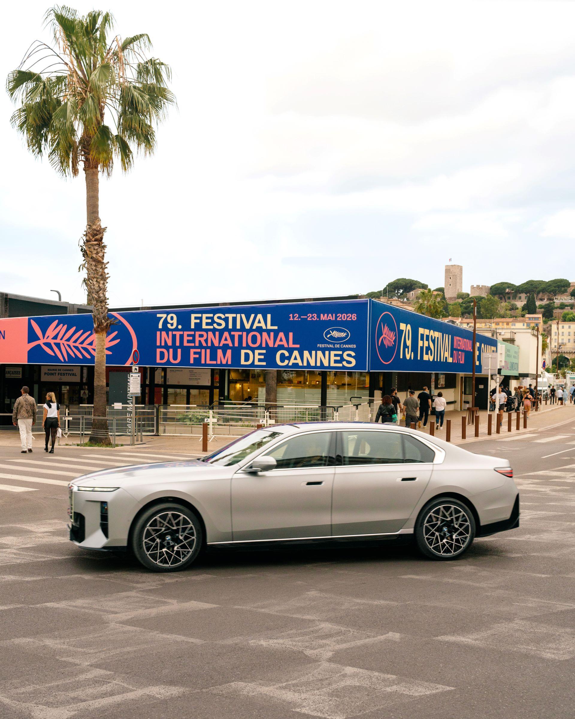 Bmwreturnstocanneswithelectrifiedluxuryfleet 3
