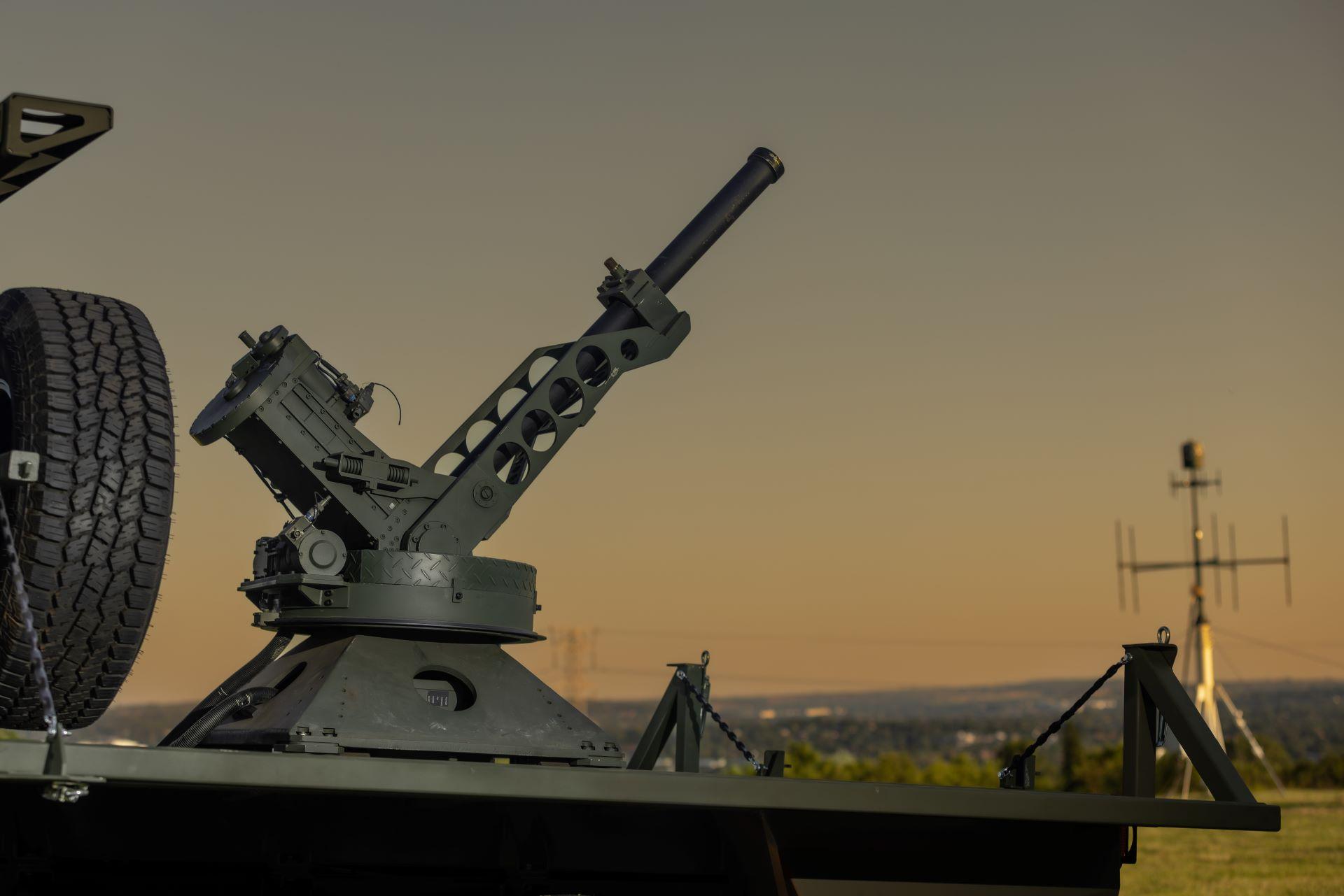 Svimaxrecon6x6tacticalvehicleunveiled 5