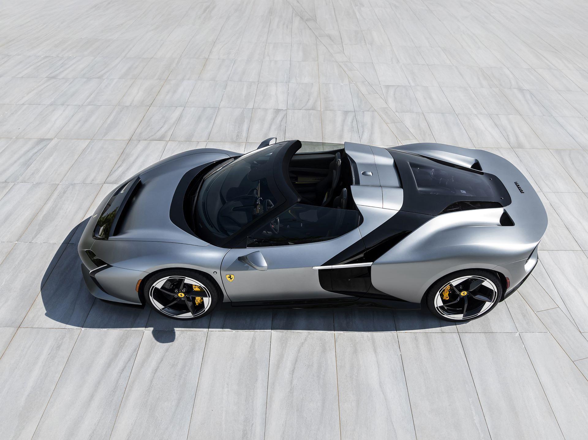 Ferrarihc25one offroadsterdebutsinaustin