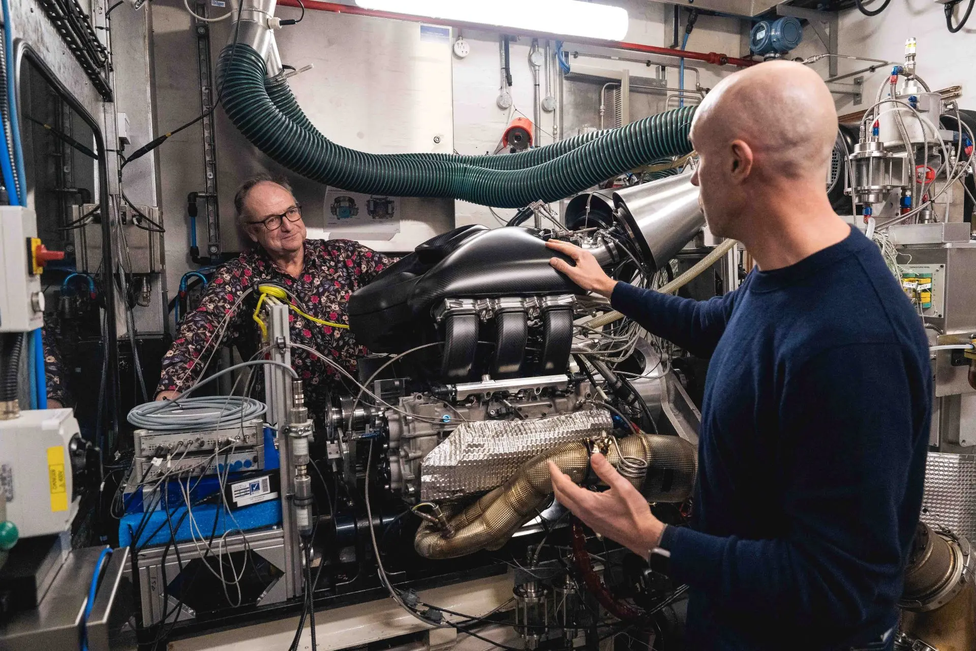 1779205161790-631306019-singerandcosworthreimaginetheporsche911engine.jpg