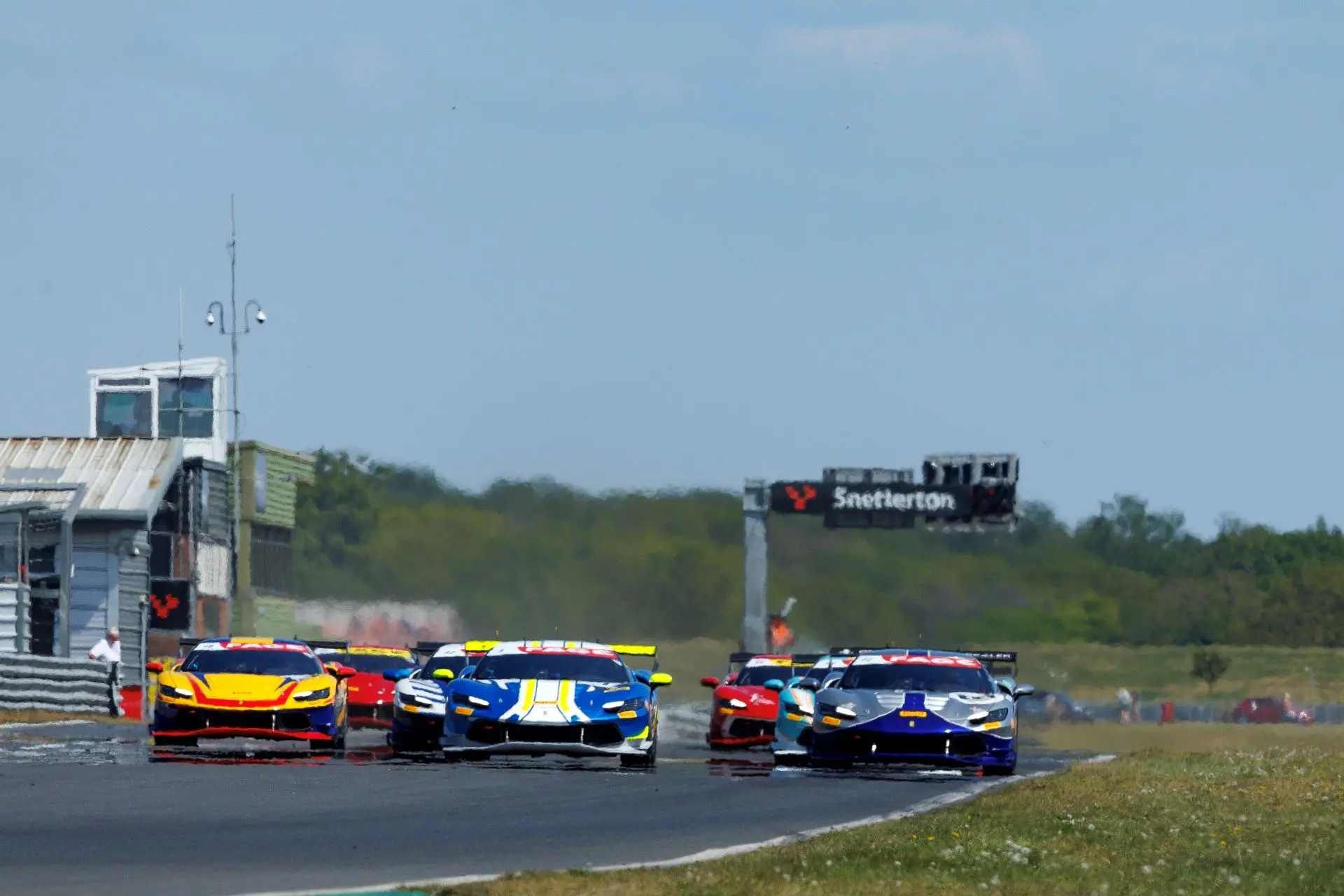 1779353133576-265887307-ferrarichallengeukheadstosilverstoneround32026-1.jpg