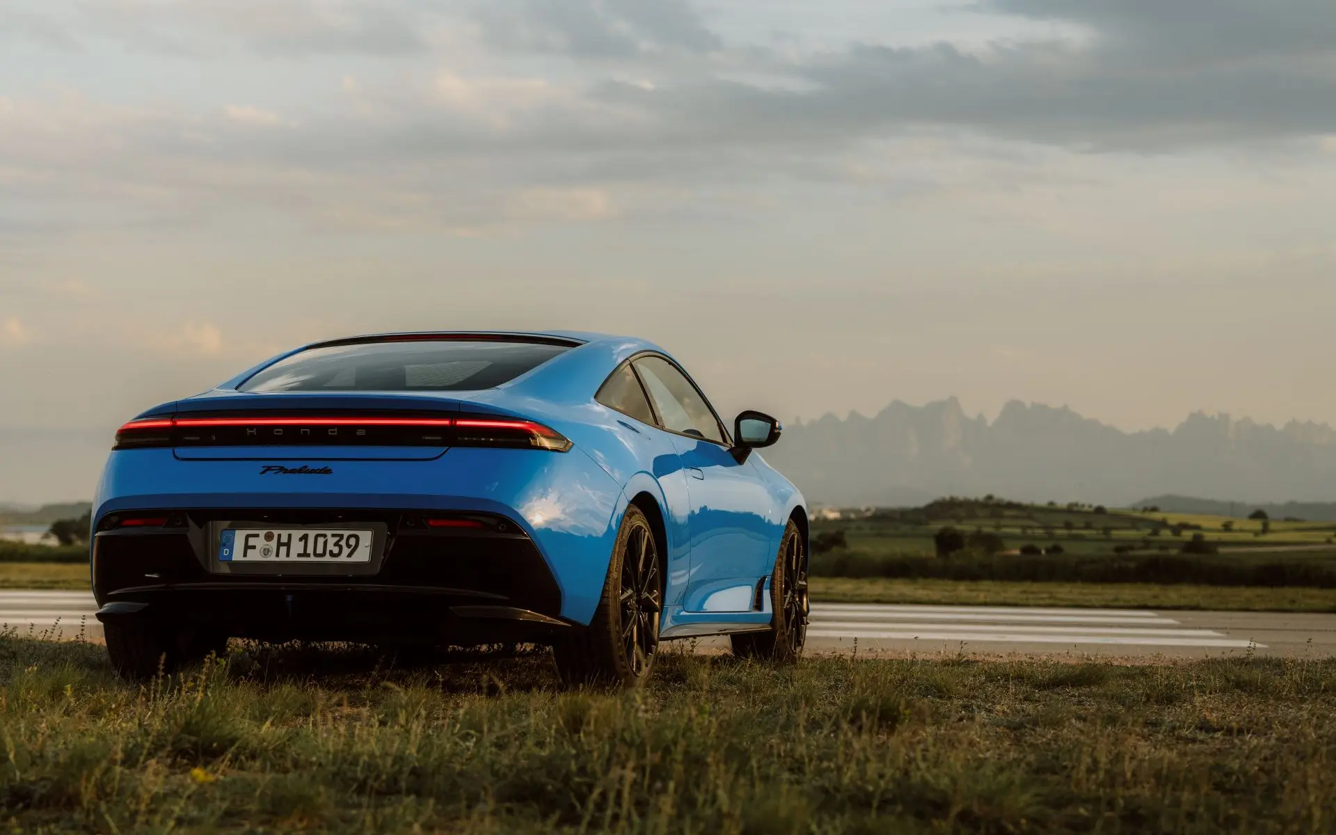 1779355129542-242279224-hondapreludeunlimitedglideredefinessportscoupe-4.jpg