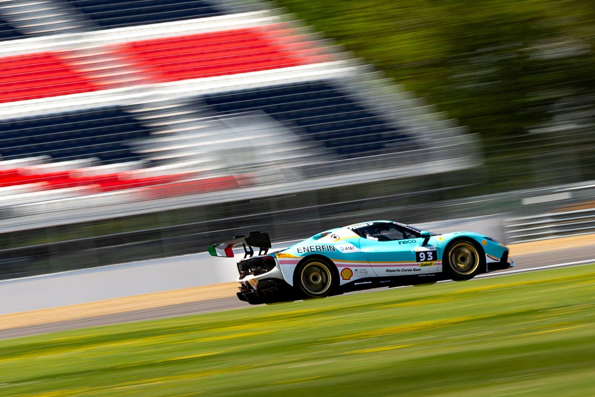 Yatesdominatesferrarichallengeatsilverstoneweekend