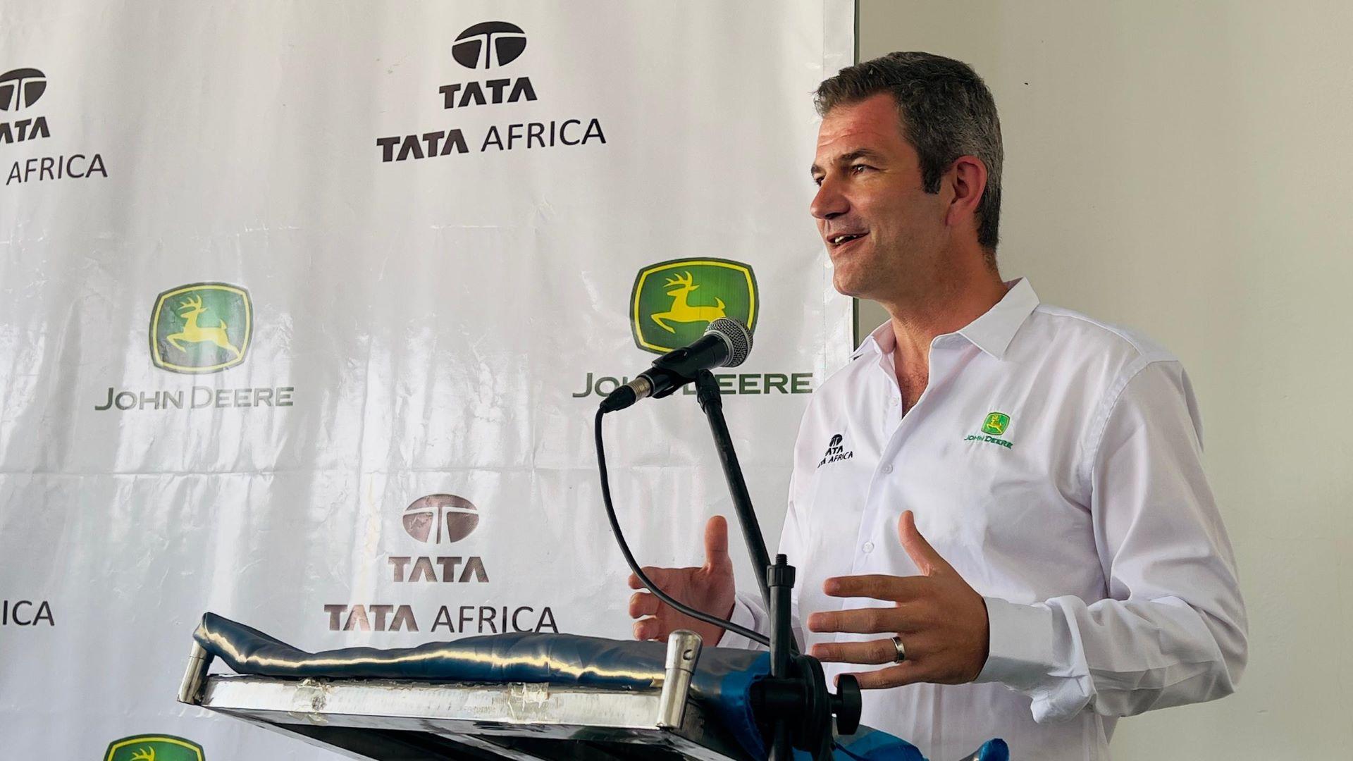 Tataafricaopensjohndeerehubinsaint louisbranch 6