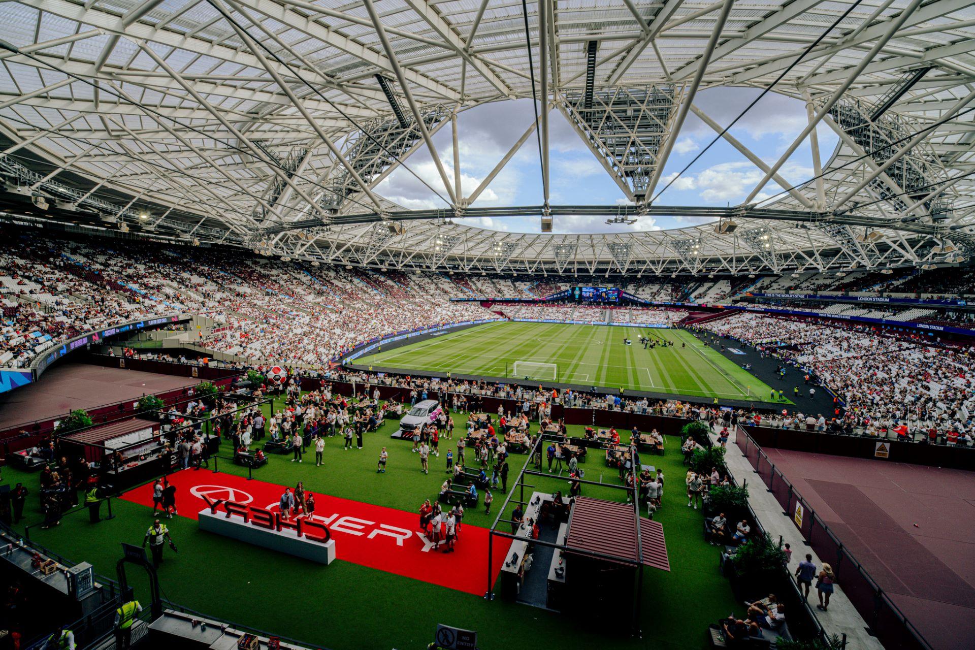 Cheryukpledges10pertiggoforsocceraid 2