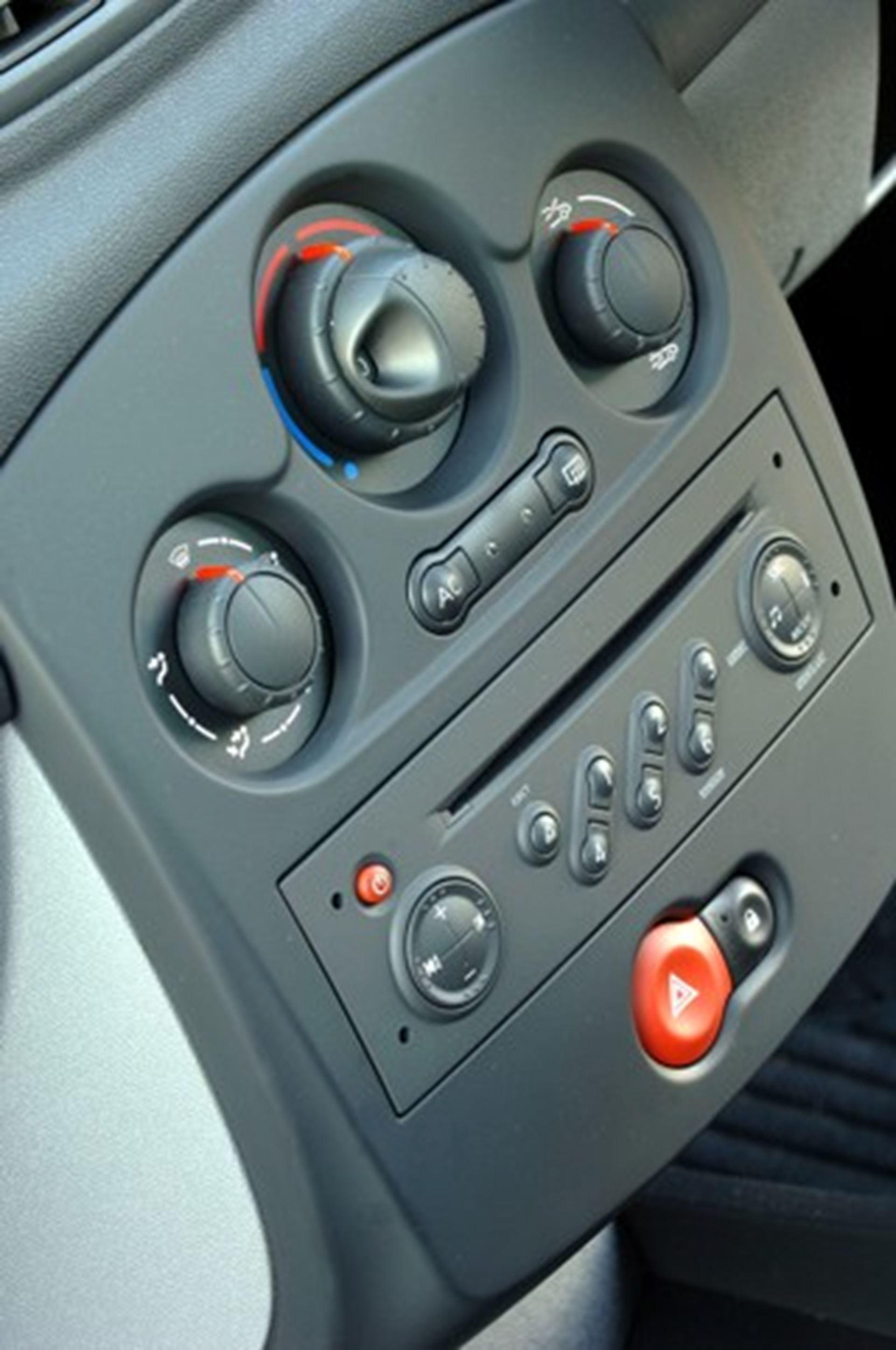 Renault – New Clio 3 Sport