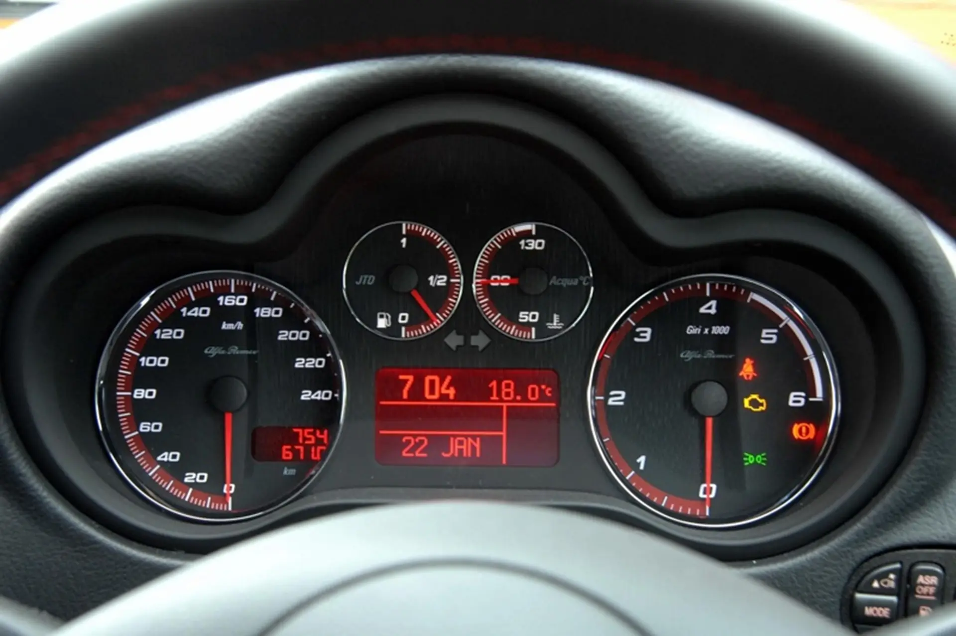 Alfa Romeo GT Instruments