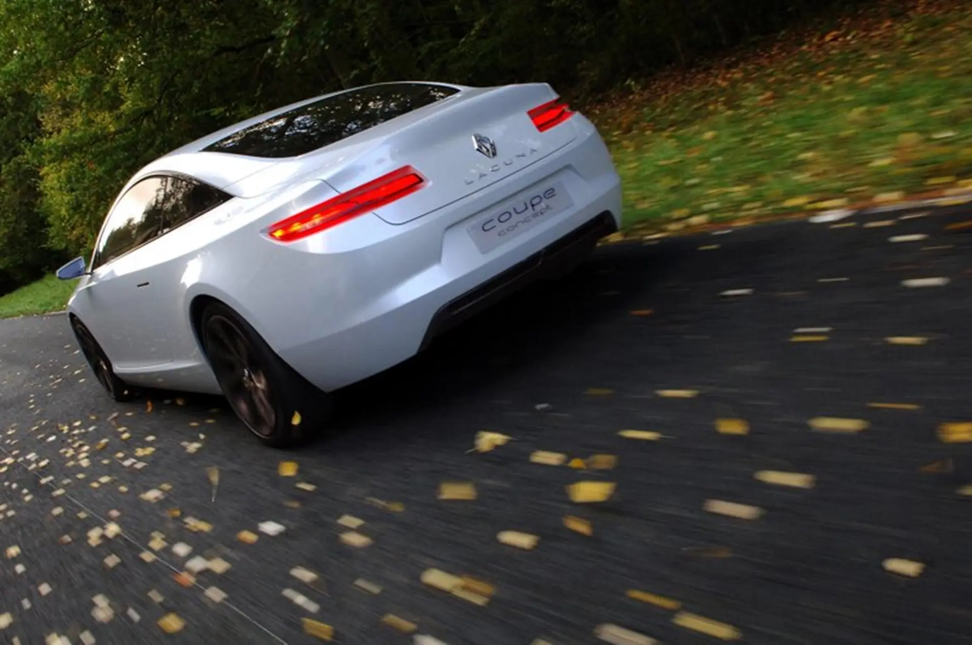 Renault Coupe 2008 Laguna Rear View