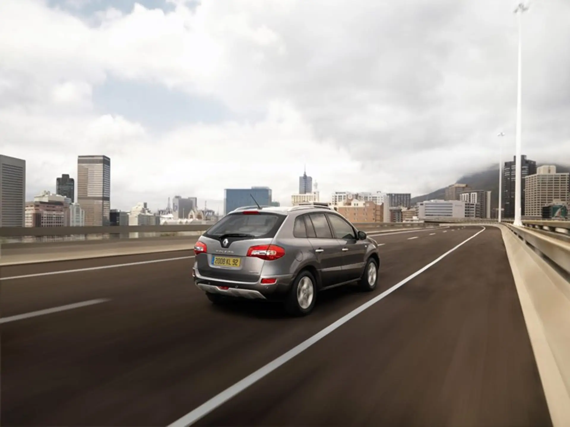 Renault Koleos City Driving