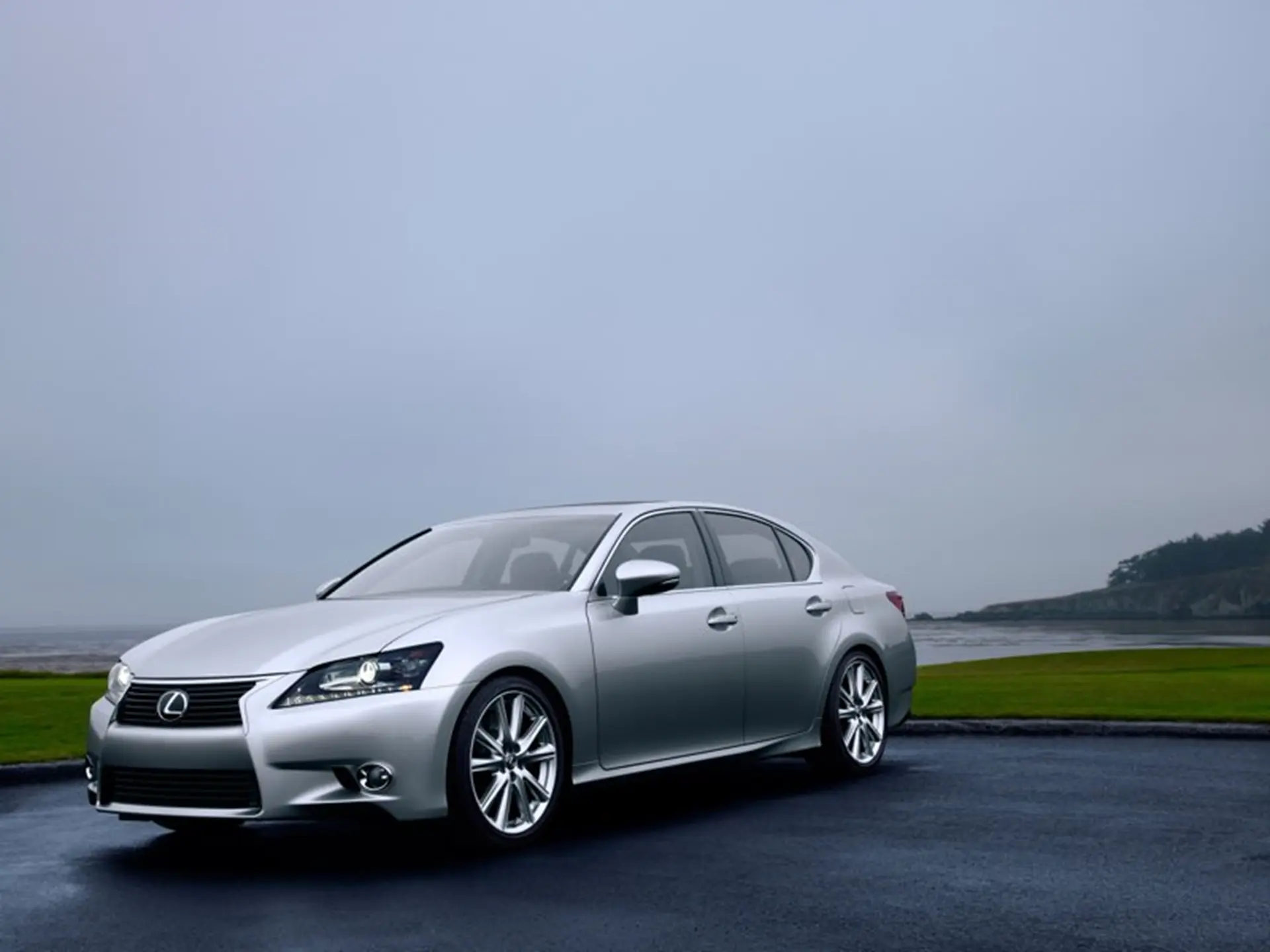 Lexus 2011