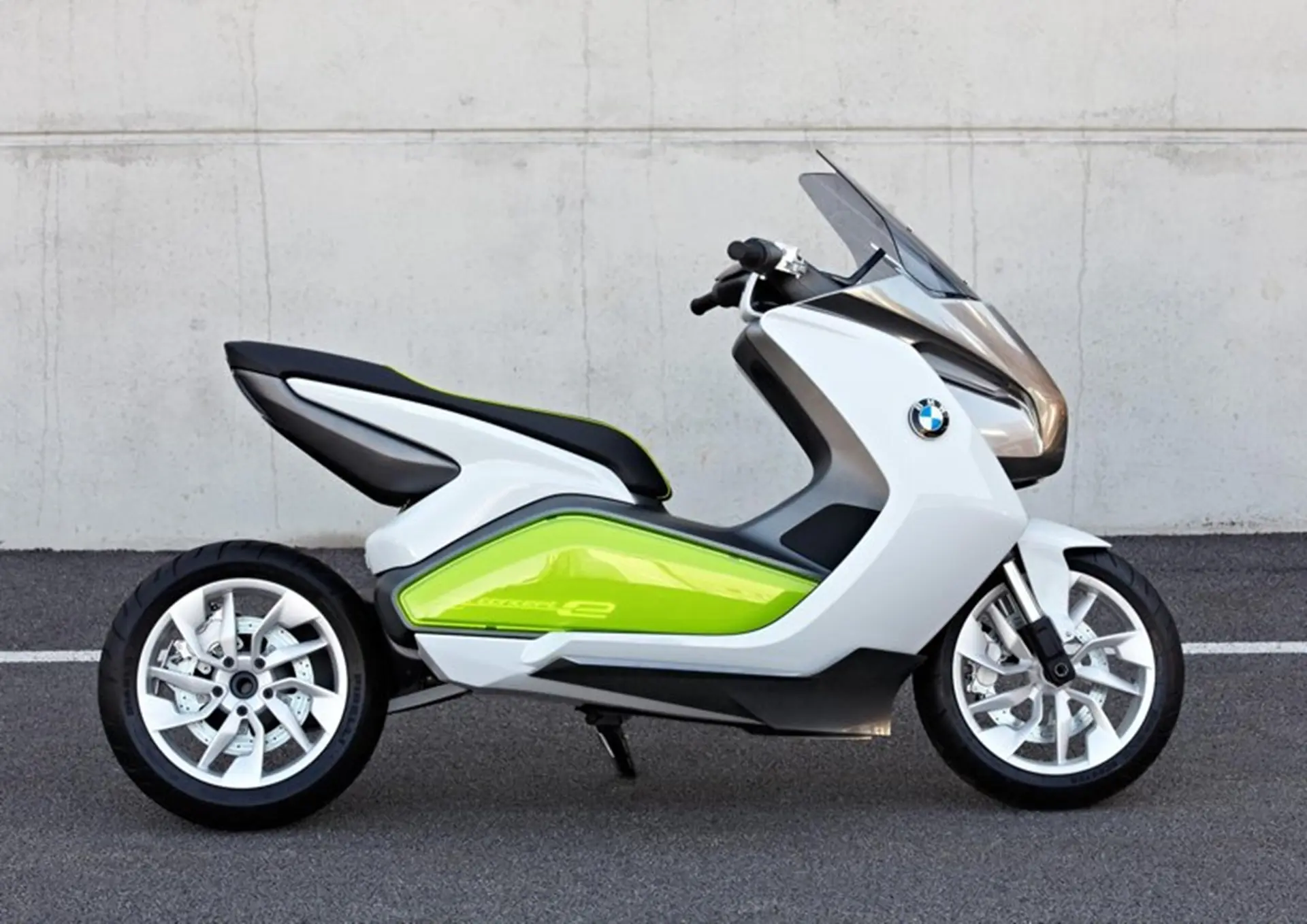 BMW Concept E Scooter 2011