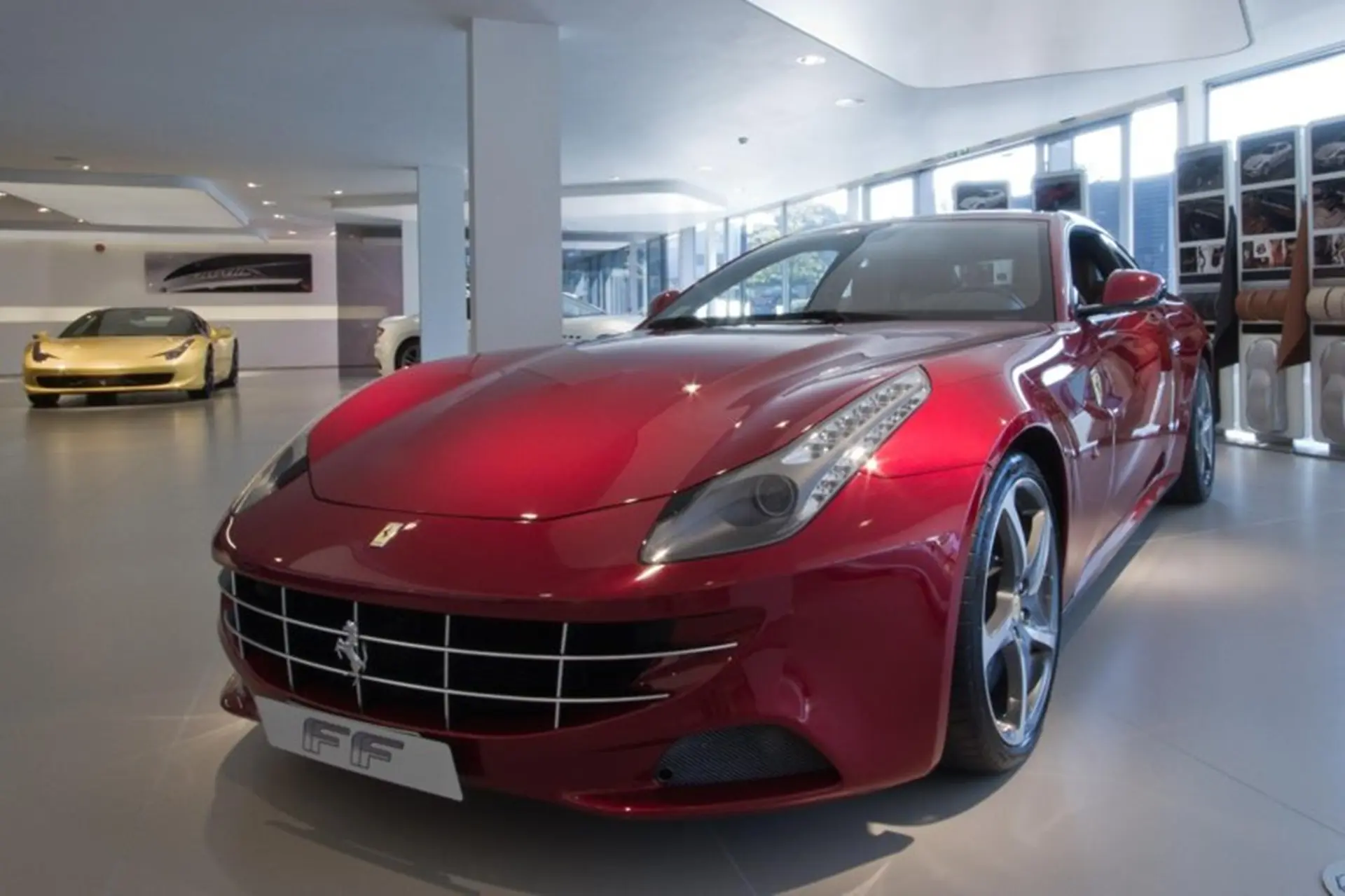 Ferrari 2011 Show Room