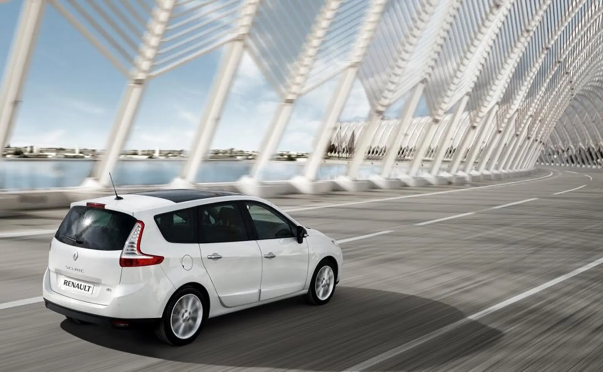 Renault Scenic 2011 Scene