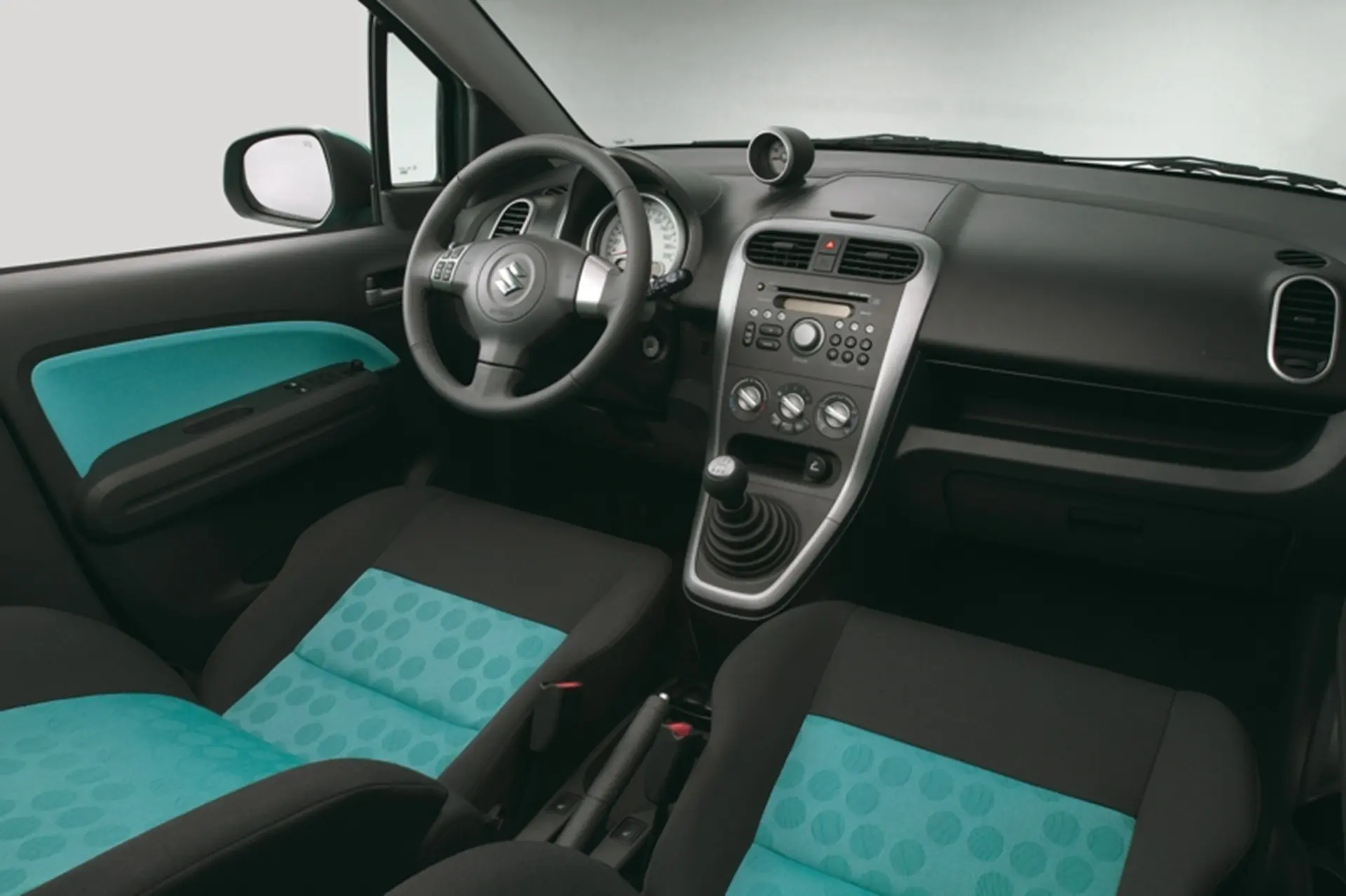 Suzuki Splash Inside View