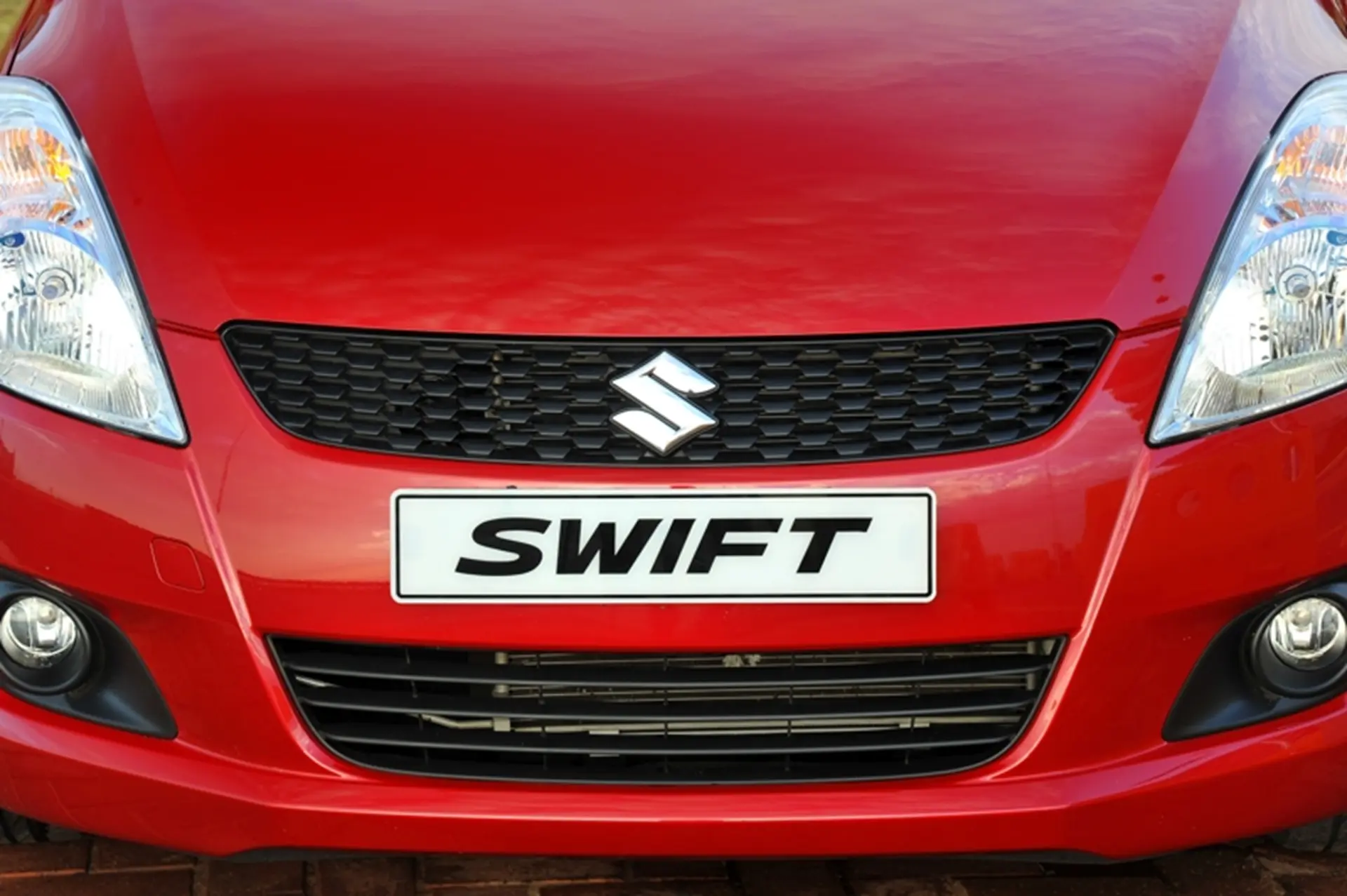 Suzuki Swift Grill