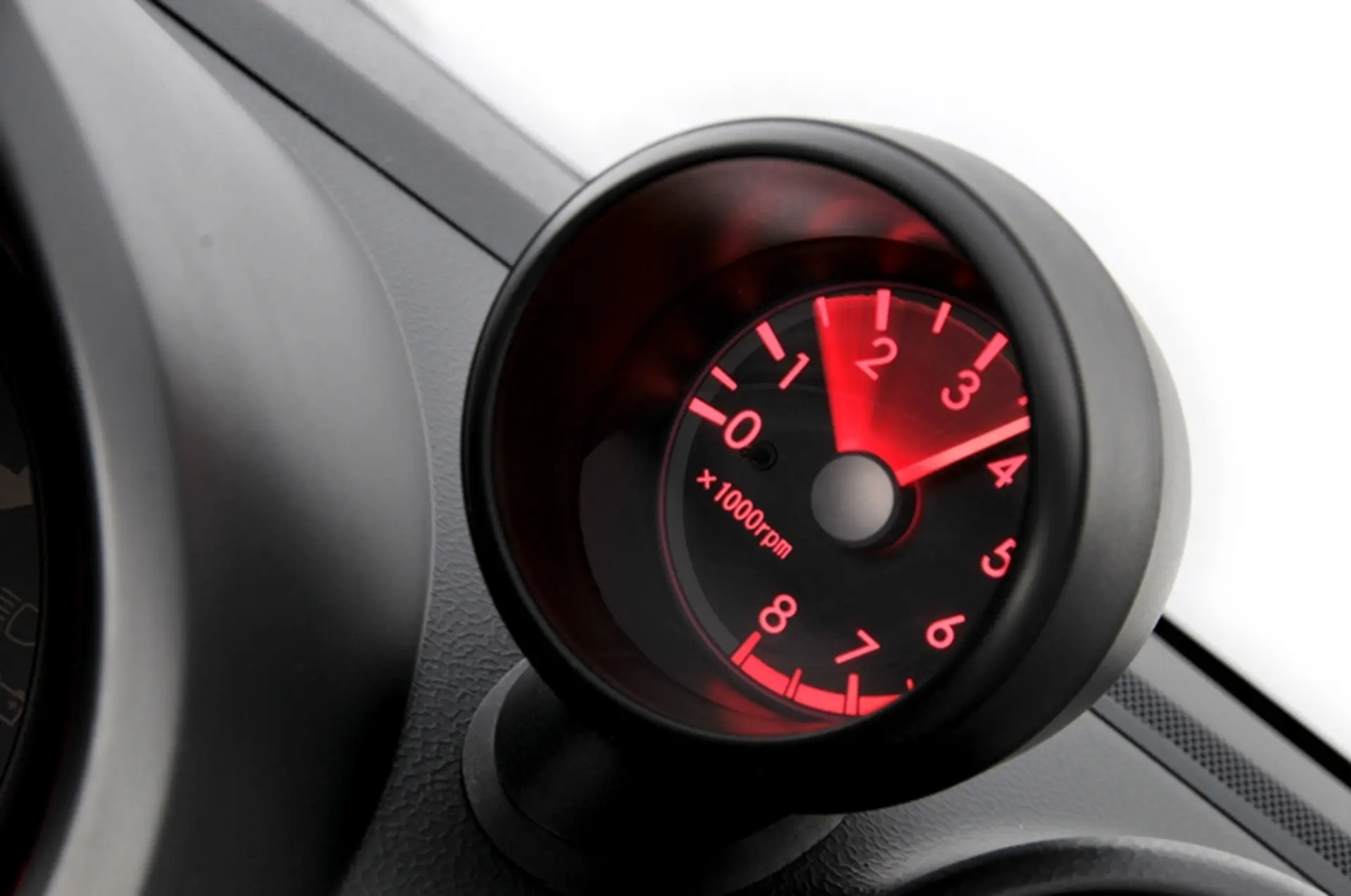 Suzuki Alto Instruments