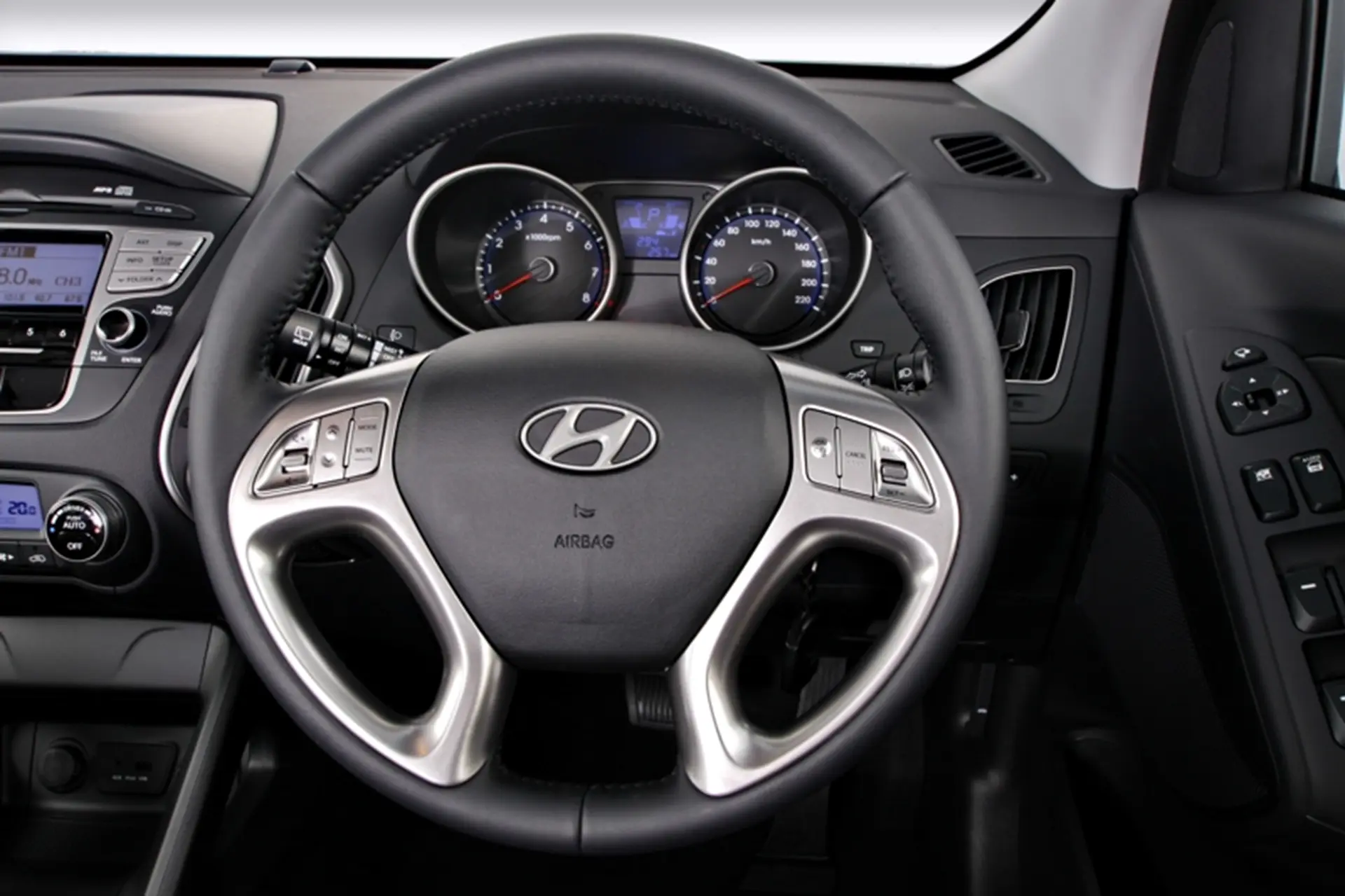 Hyundai IX35 Steering Wheel