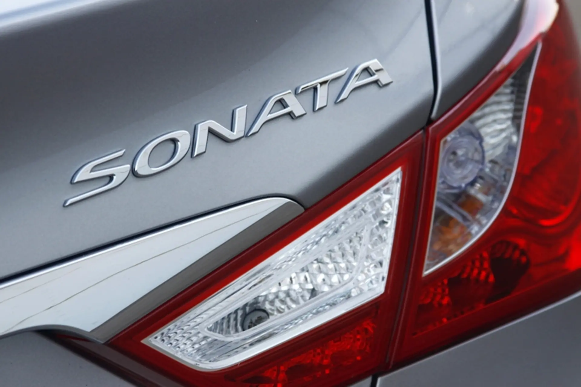 Hyundai Sonata Logo 2011