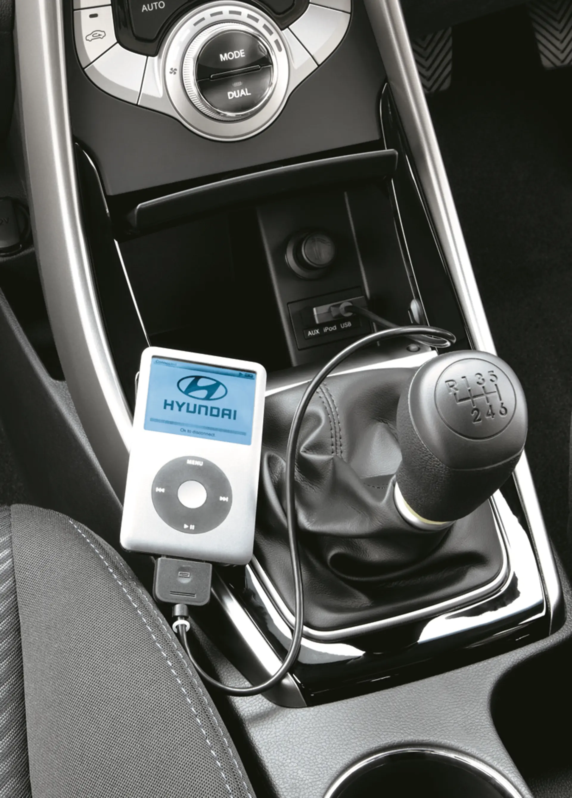 Hyundai IPOD Elantra
