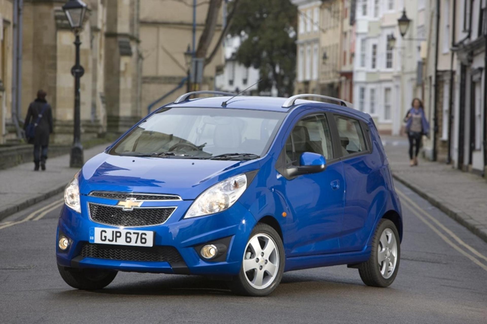 BAG A BARGAIN IN CHEVROLET’S PRE-CHRISTMAS SALE