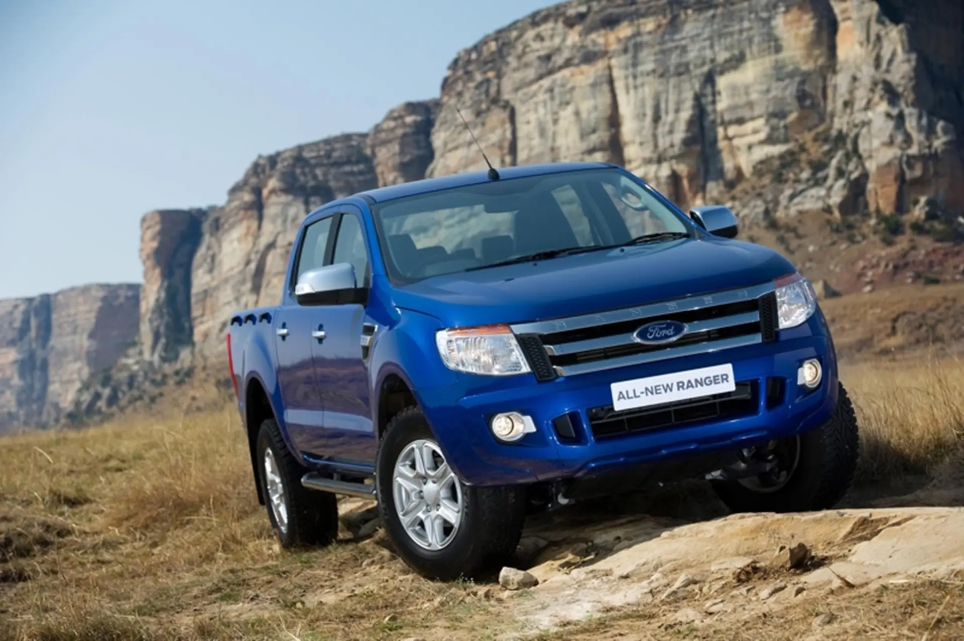 All-New Ford Ranger Delivers Refined Ride, Confident Handling and ...
