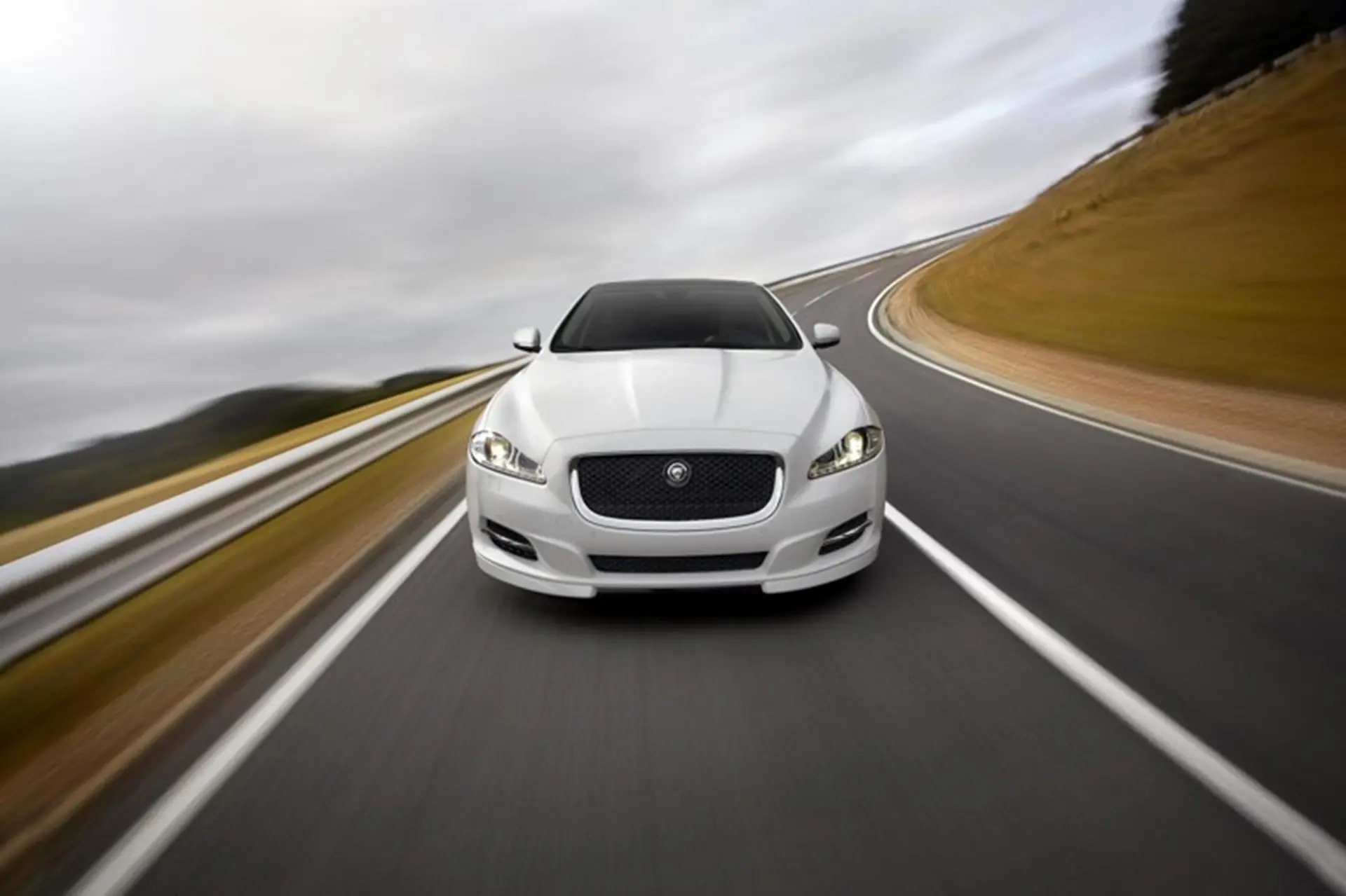 Jaguar XJ Sport 2011