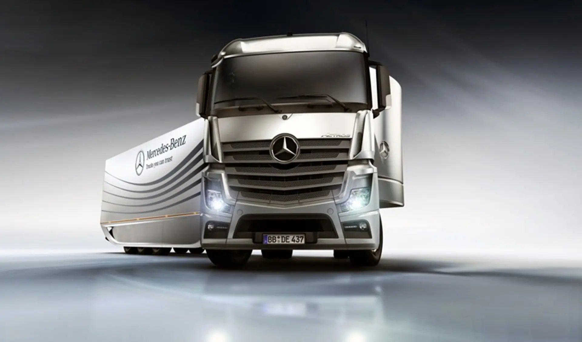 Mercedes Benz Aero trailer Front