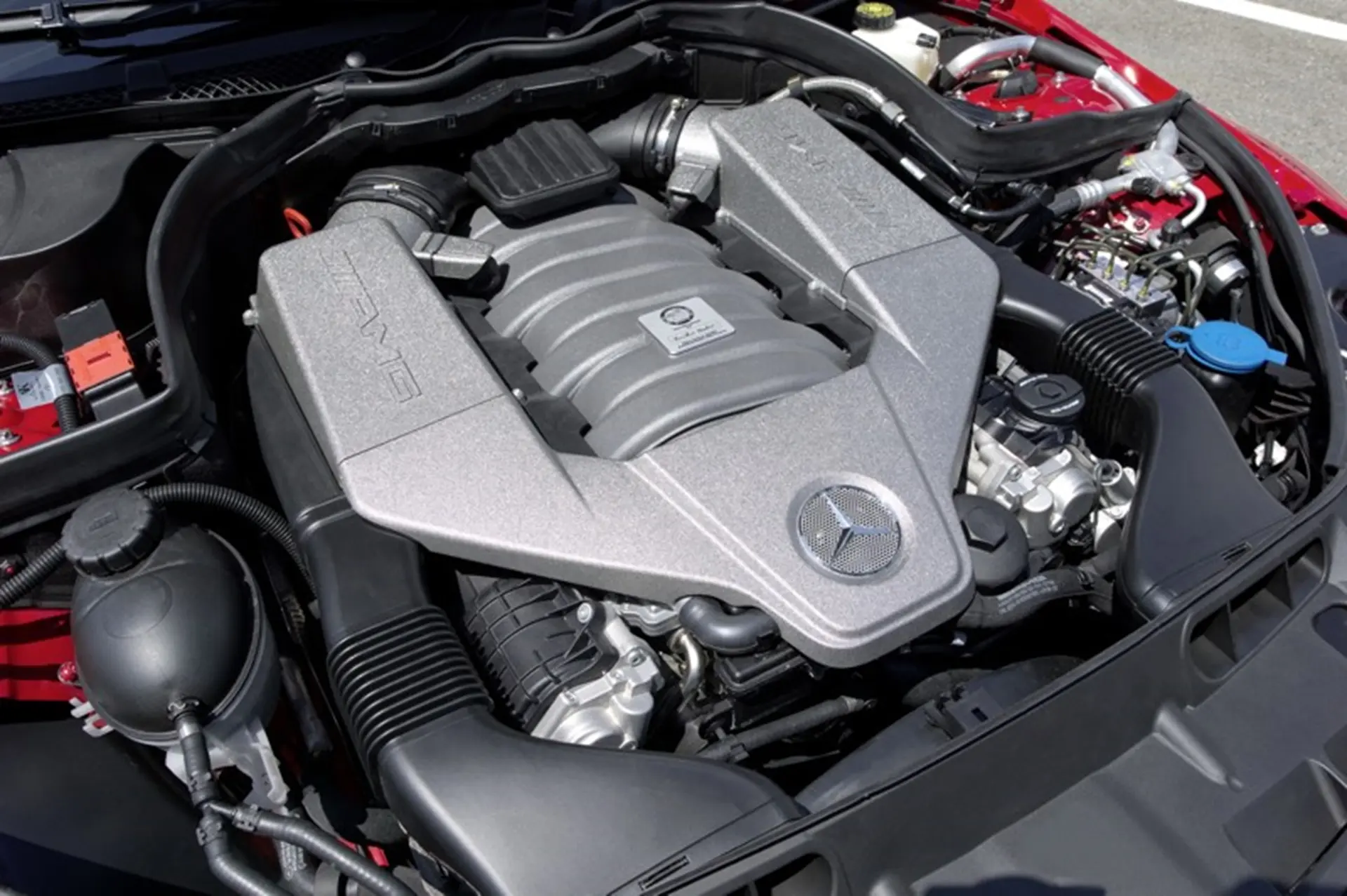 C 63 AMG Black Series 2011 Engine