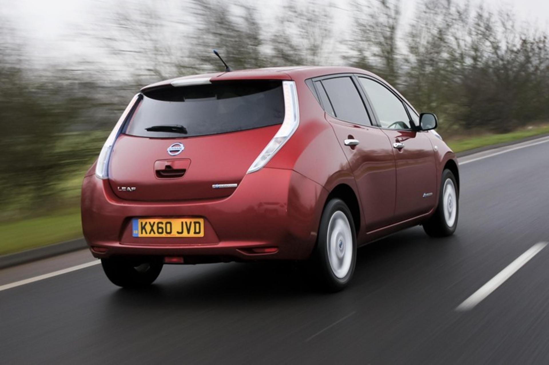 100% ELECTRIC NISSAN LEAF SCOOPS TOP AWARDS FOR ITS MISERLY ENERGY USE