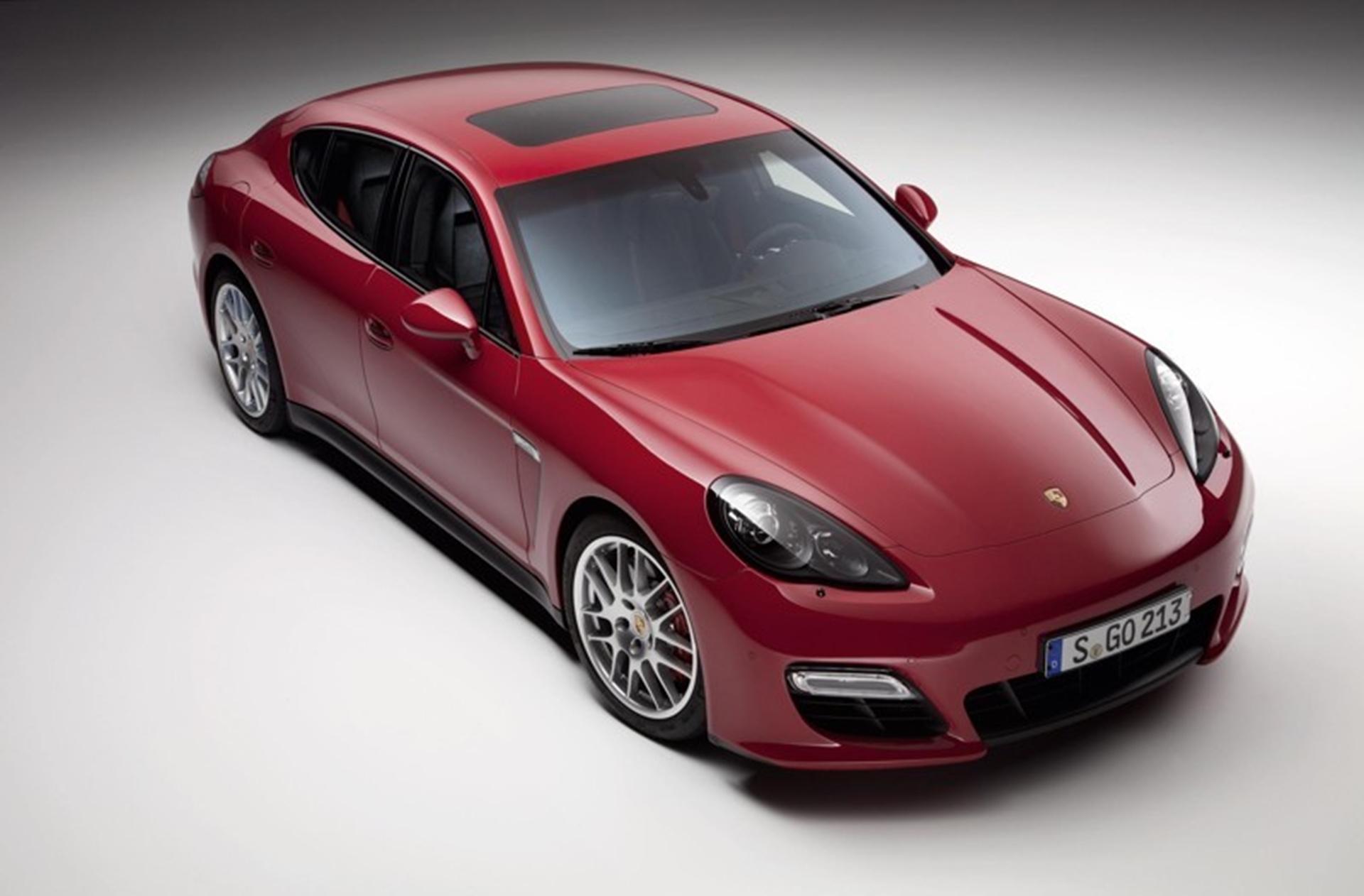 NEW PORSCHE PANAMERA GTS