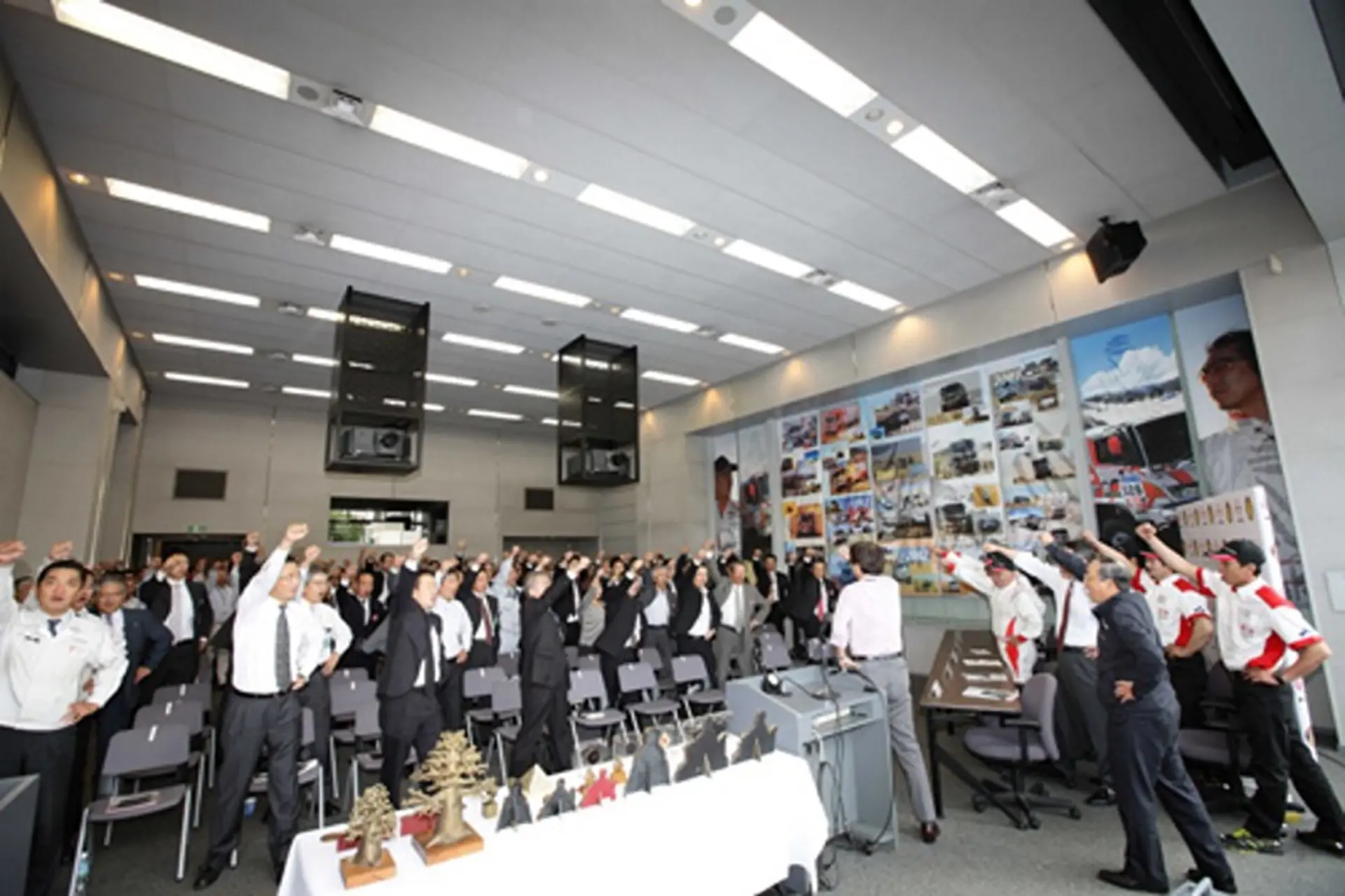 support hino dakar 2012