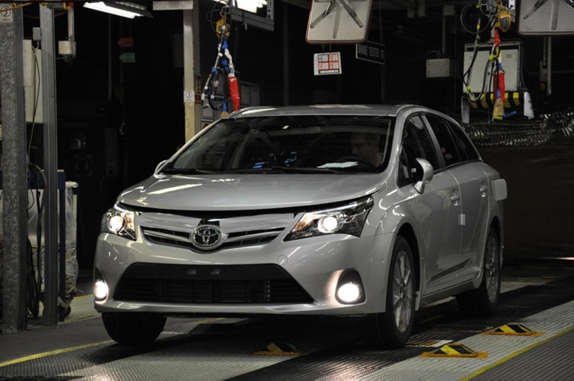 TOYOTA ANNOUNCES START OF NEW AVENSIS PRODUCTION AT BURNASTON
