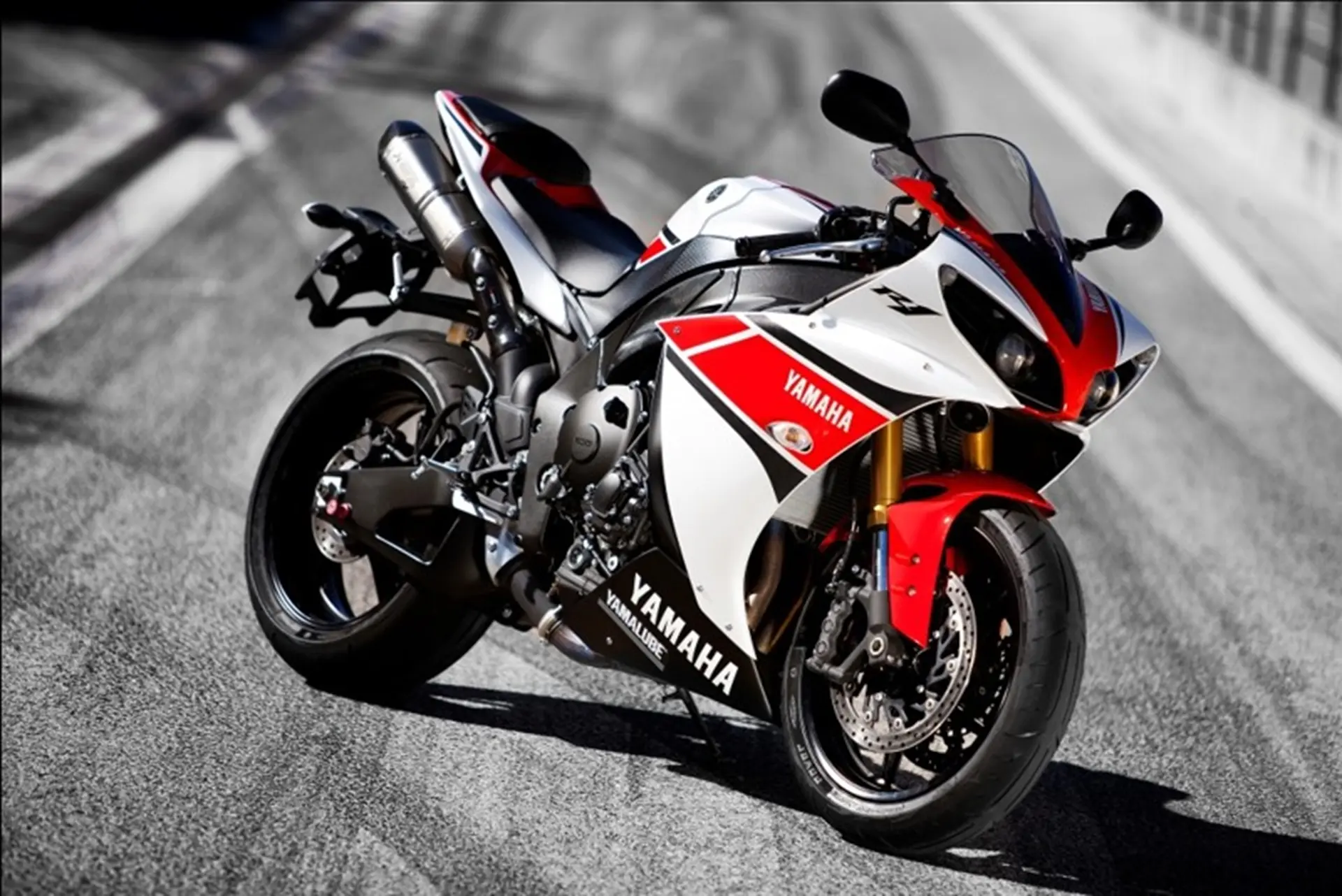Yamaha 2011