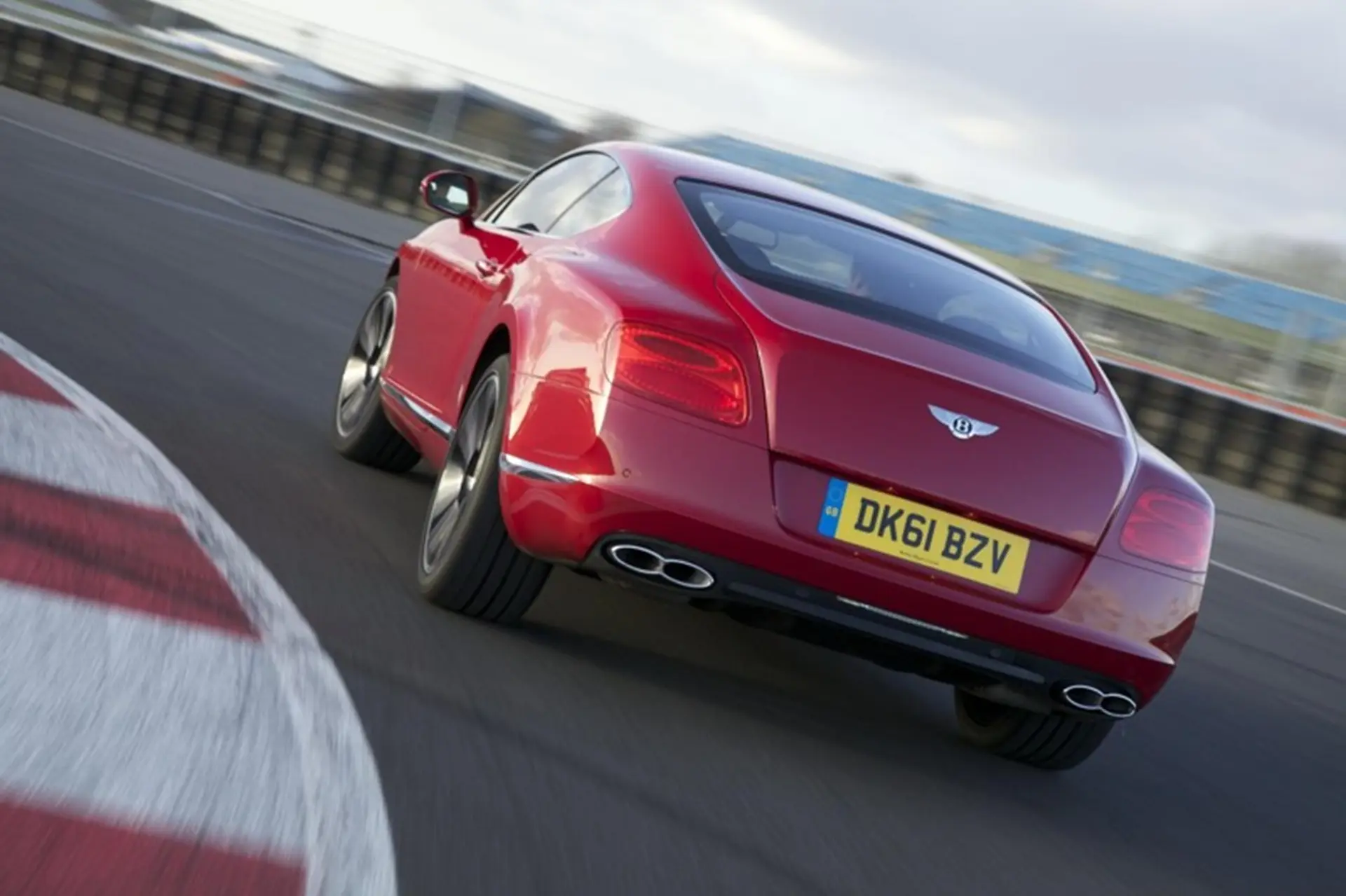 Bentley Continental GT V8-rear