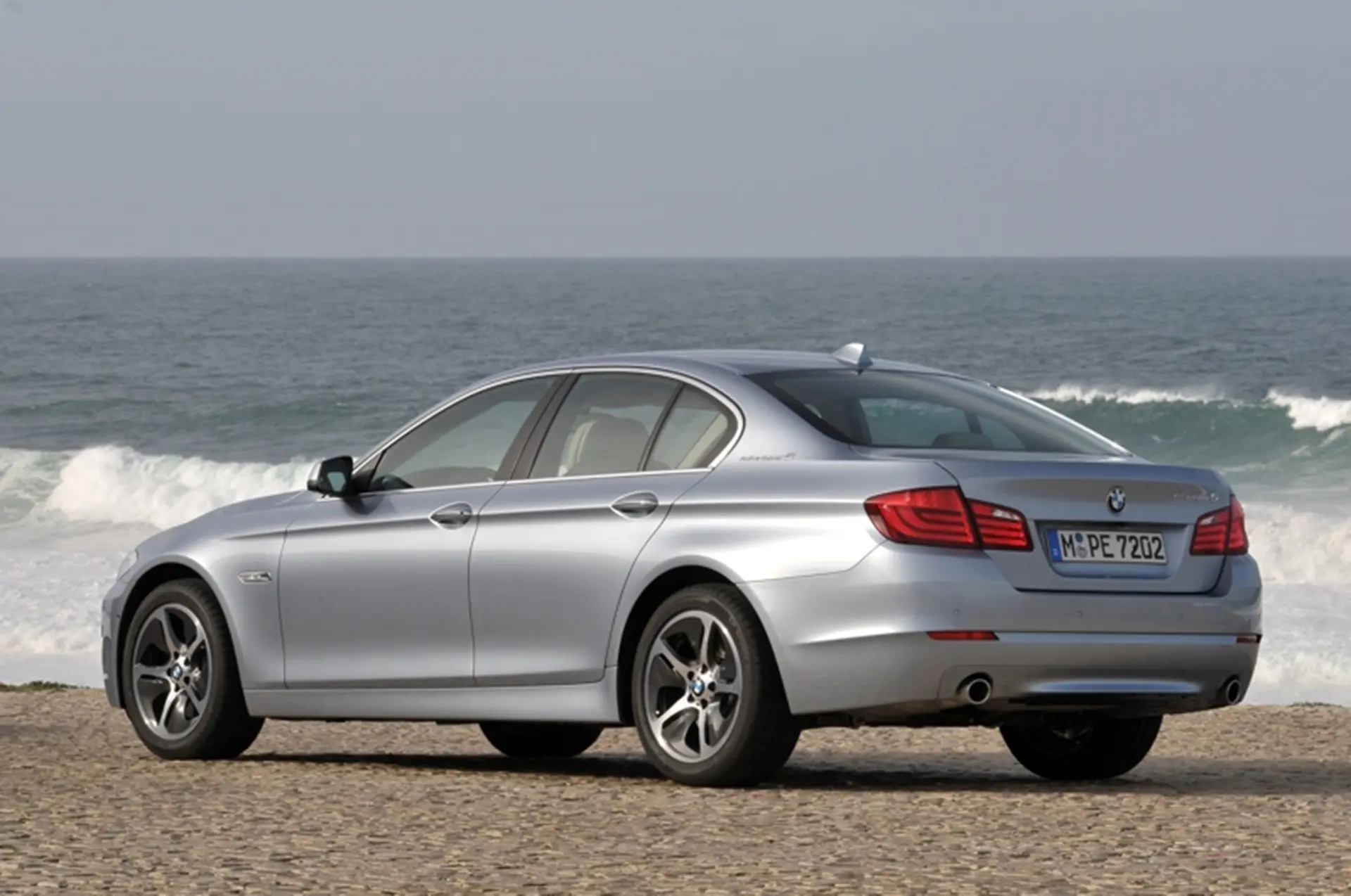 BMW ActiveHybrid 5 rear side